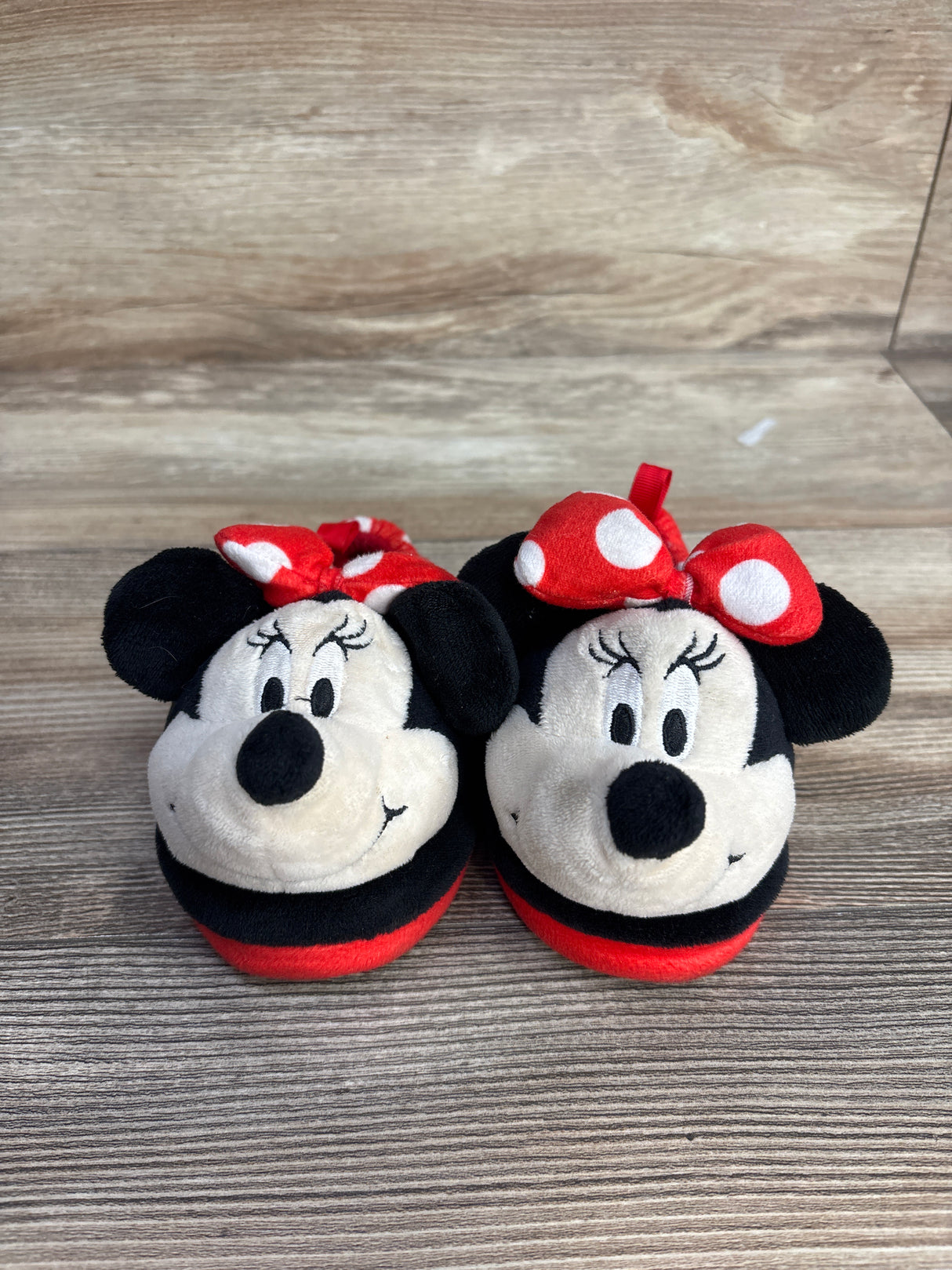 Disney Minnie Mouse 3D Slippers Red sz 7/8c