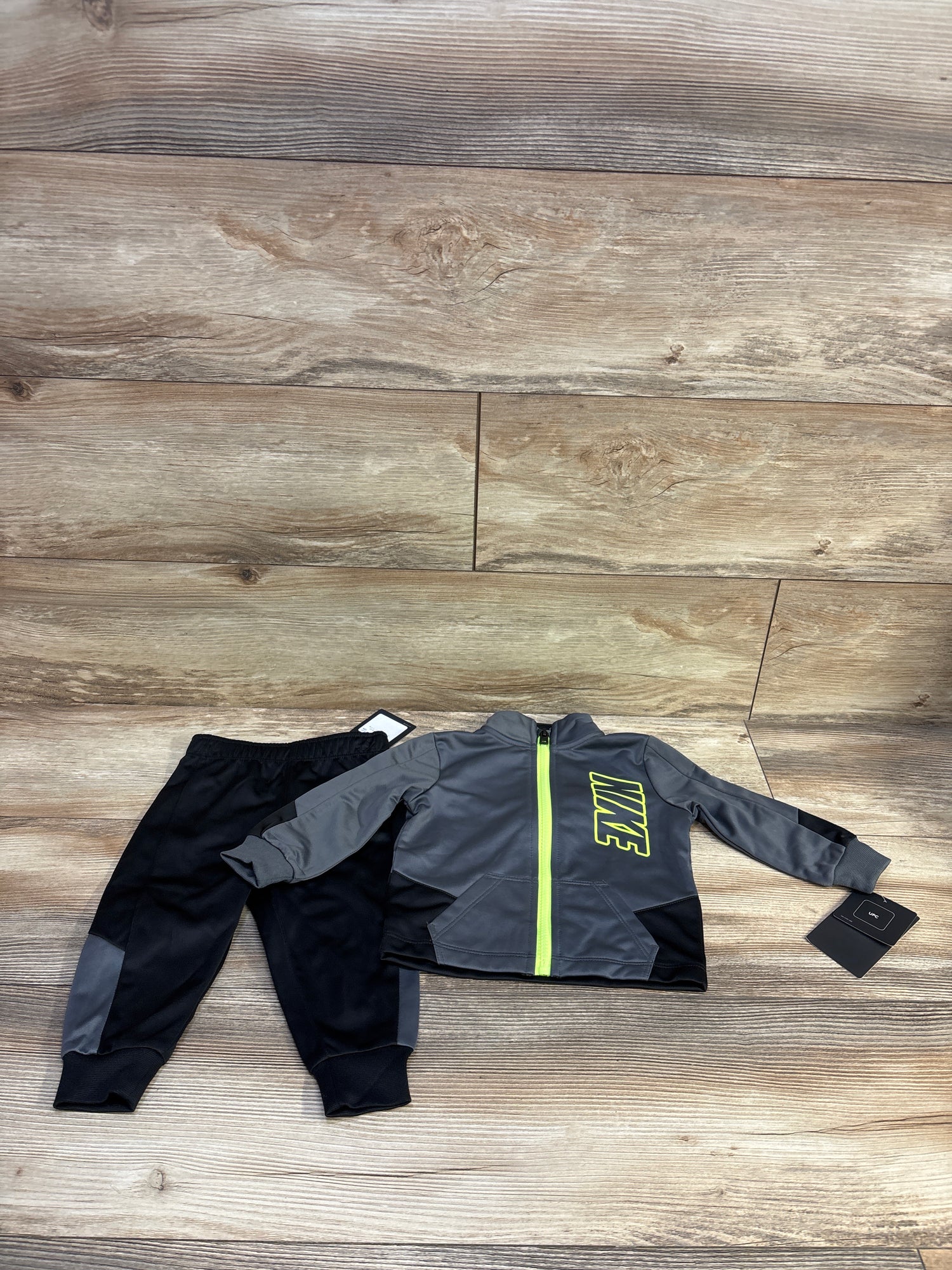 NEW Nike 2pc Tracksuit Grey sz 12m