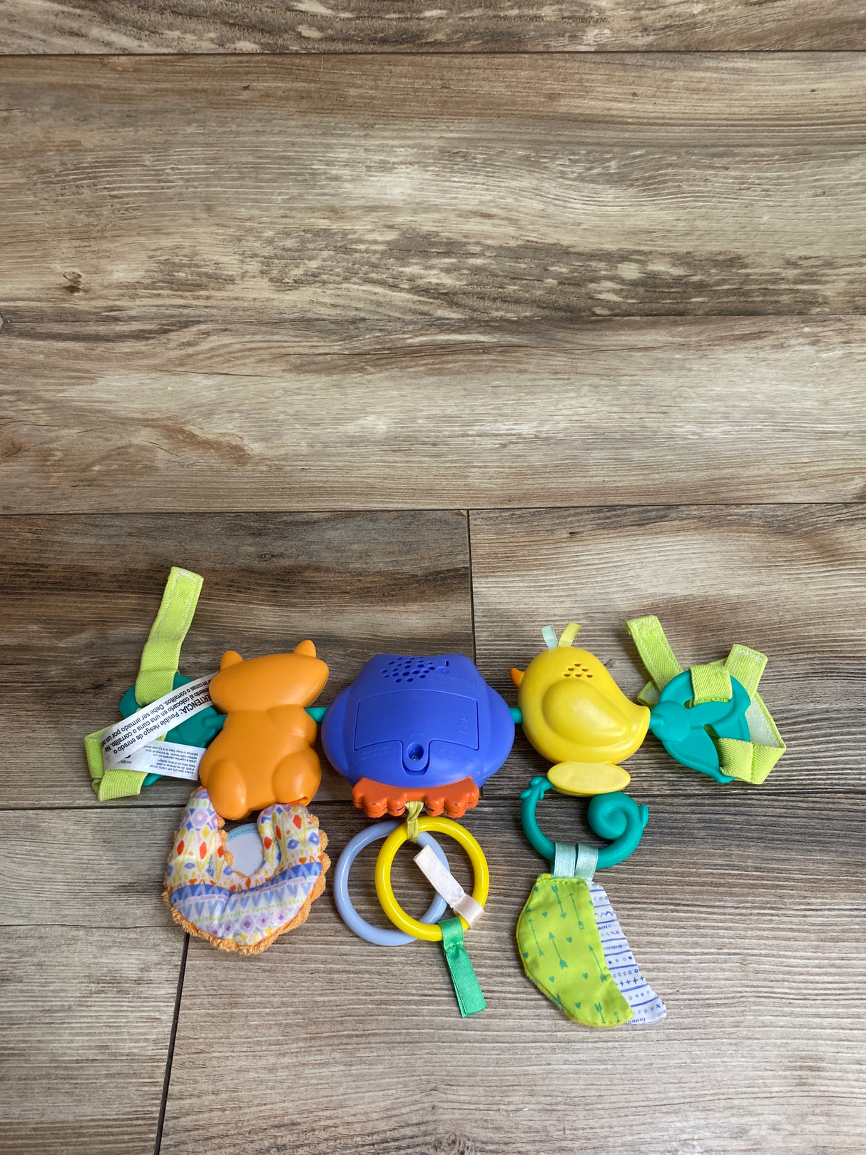 Infantino Go gaga! Musical Travel Bar Activity Toy