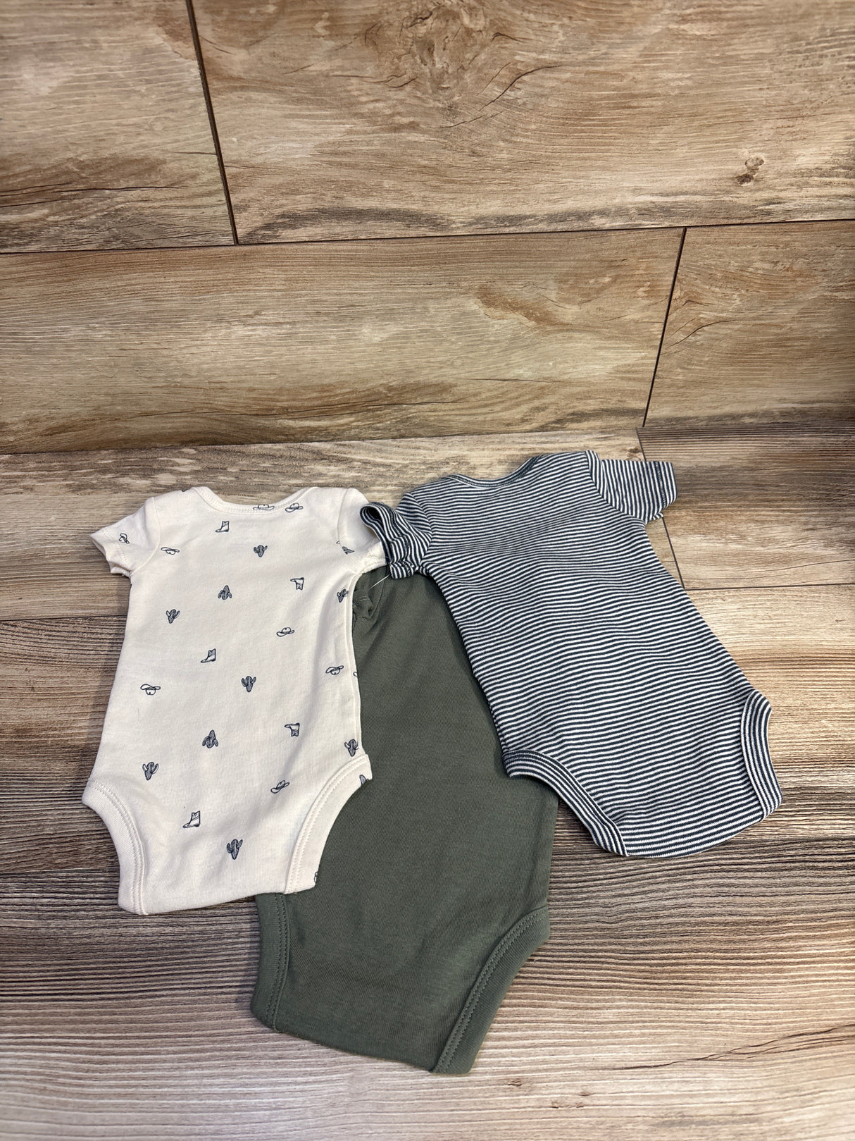 NEW Carter's 3pk Bodysuits Beige sz Newborn