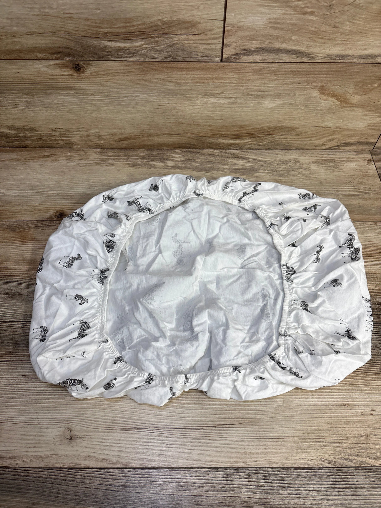 Poppi & Max Organic Fitted Bassinet Sheet, White Zebra Print
