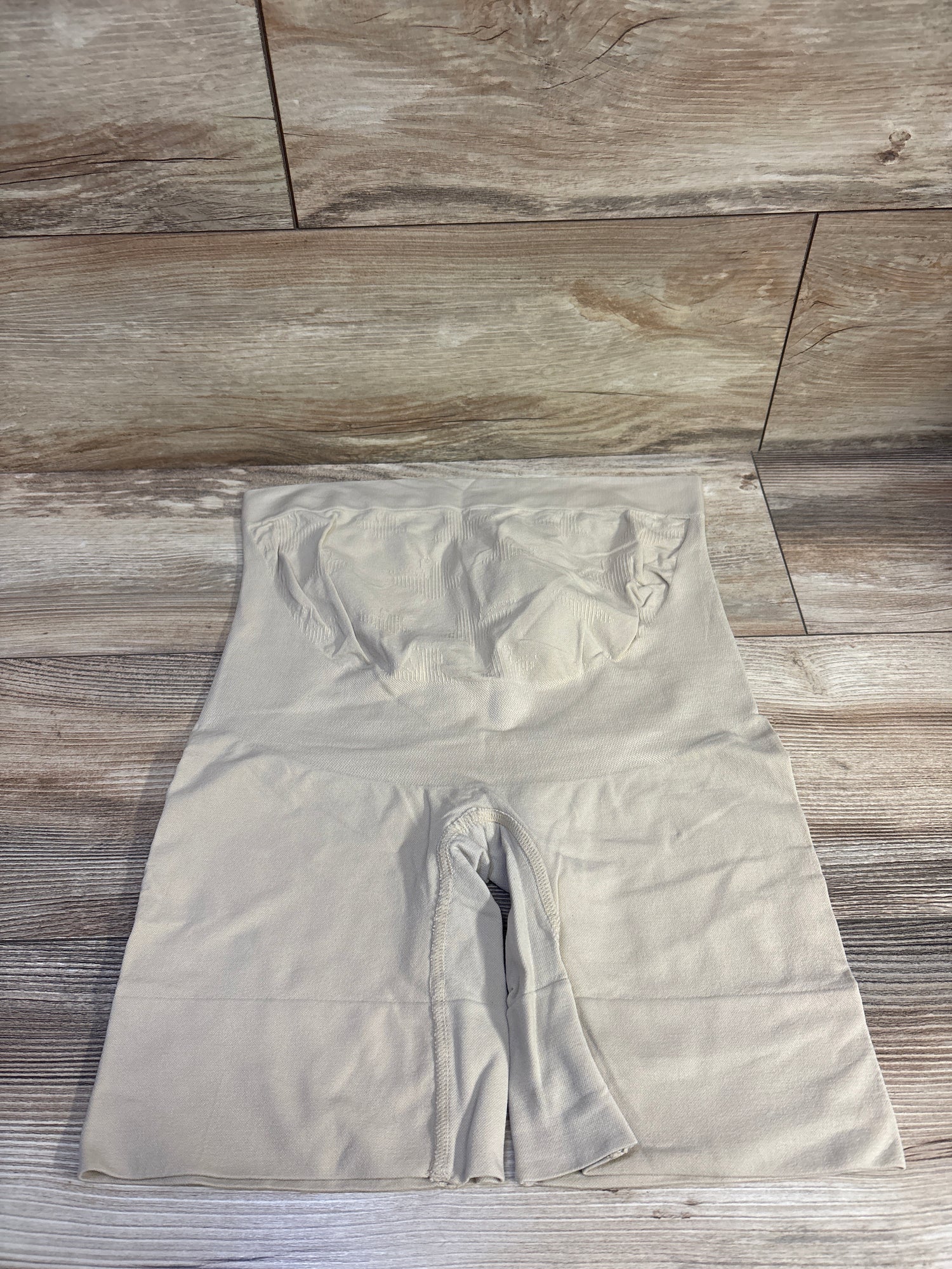 Leggings Depot Seamless Maternity Shapewear Shorts Beige sz Medium/Large