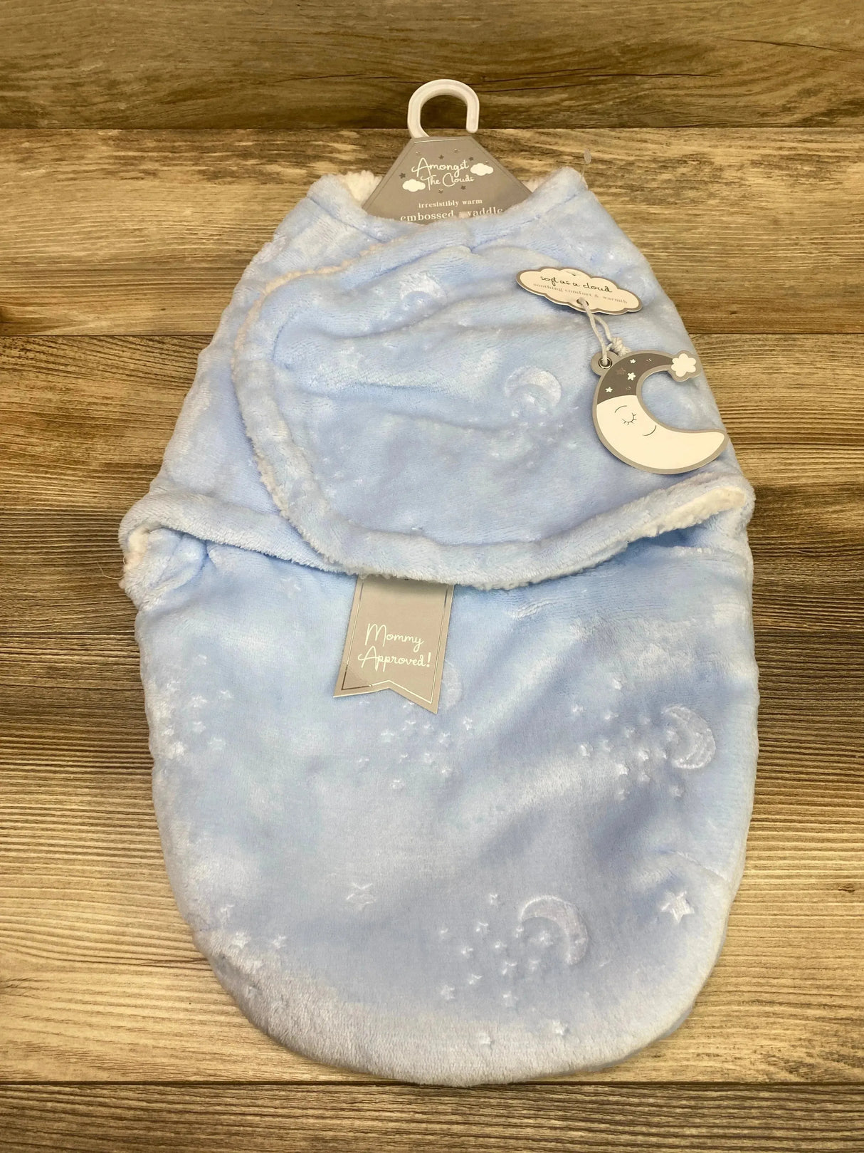 NEW Amongst The Clouds Embossed Swaddle Blue Sz 0-3m