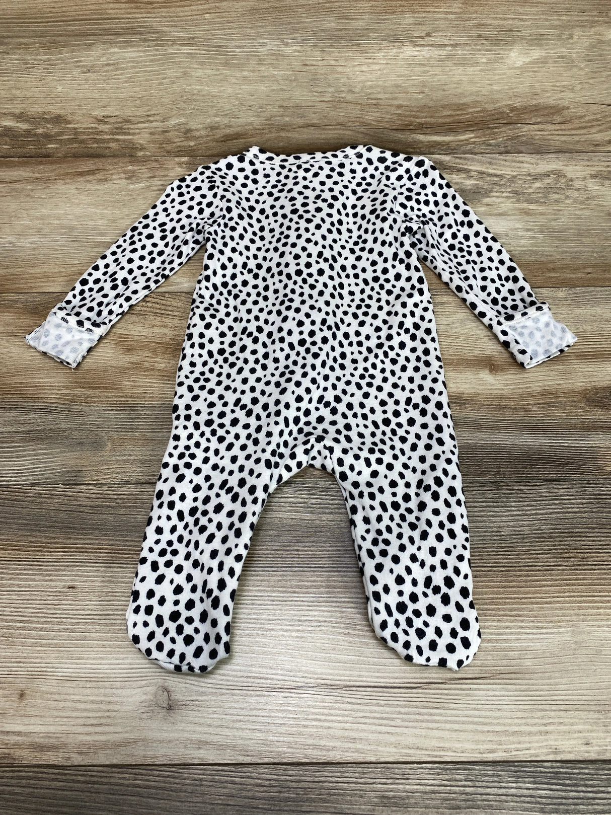 Old Navy Animal Print White Sleeper sz 3-6m