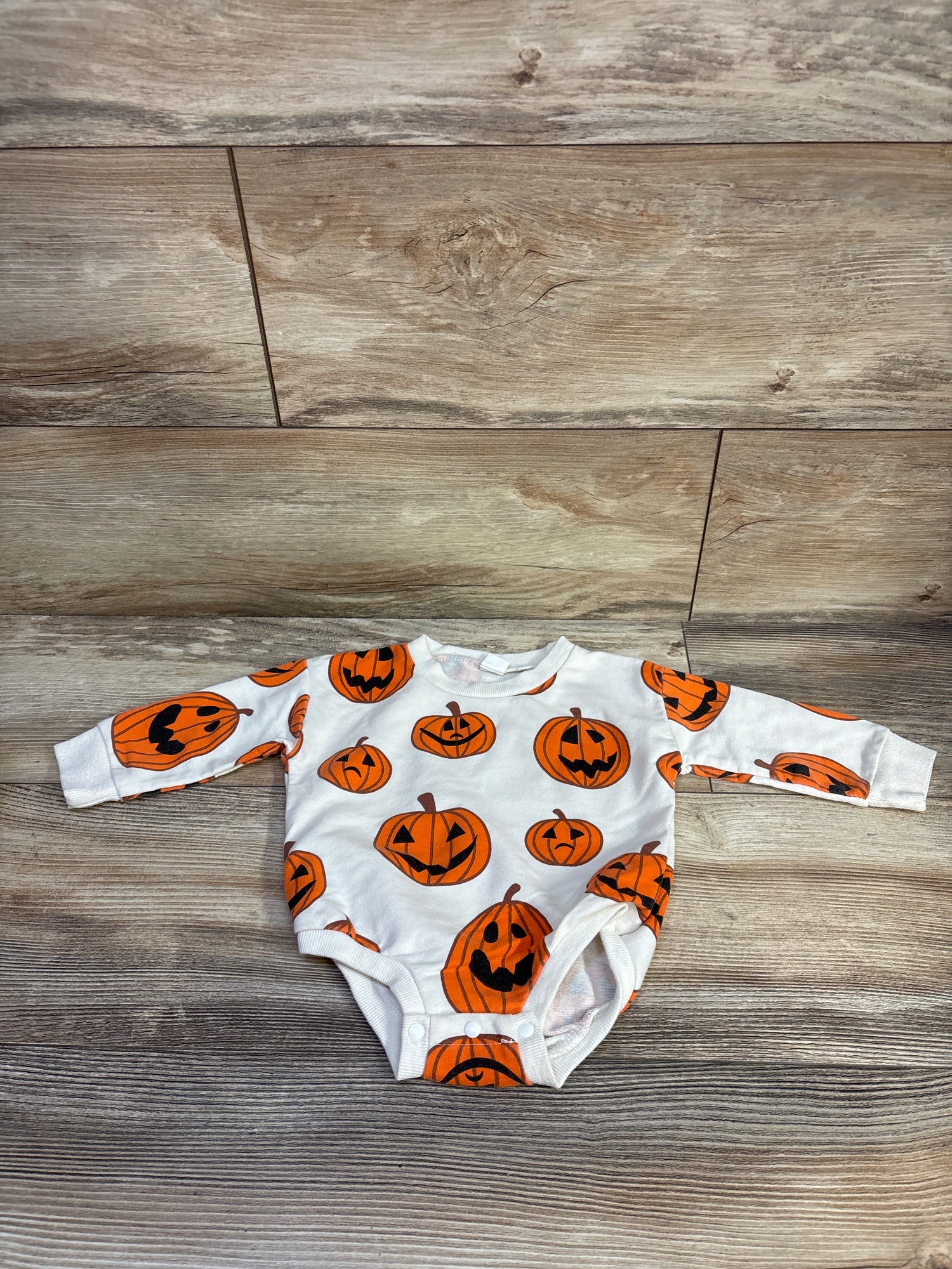 mgoYE Pumpkin Patch Sweatshirt Bubble Romper Cream sz 3-6m