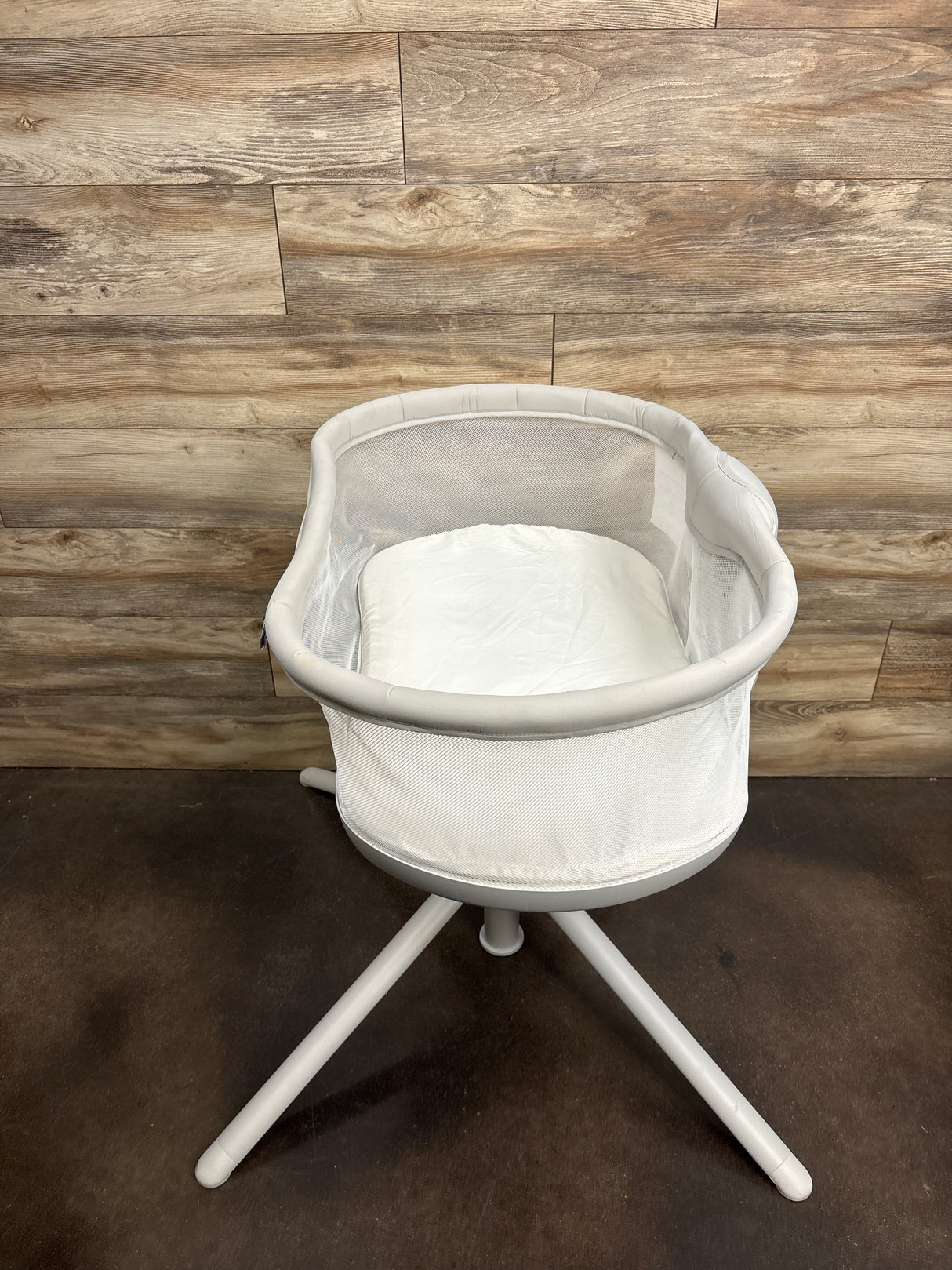 HALO Innovations BassiNest Swivel Sleeper 3.0