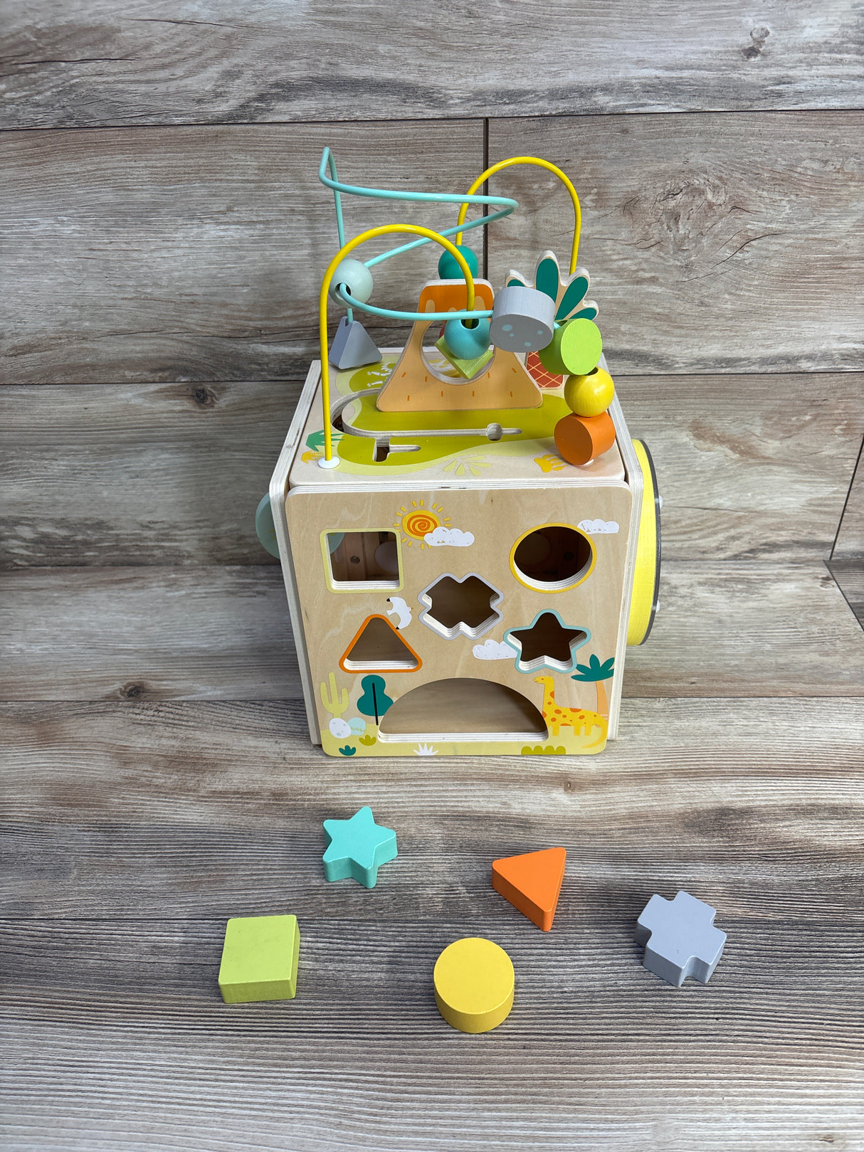 Gigglescape Activity Cube