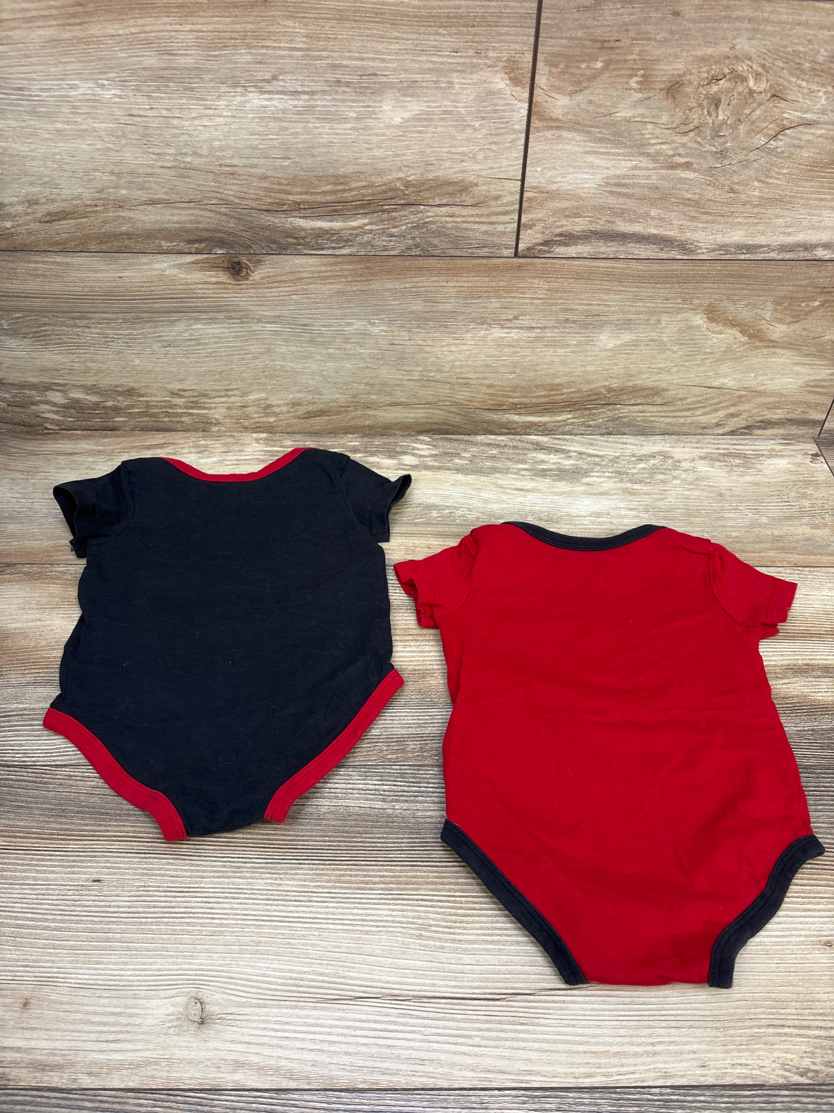 Jordan 2pk Bodysuits Red sz 12m