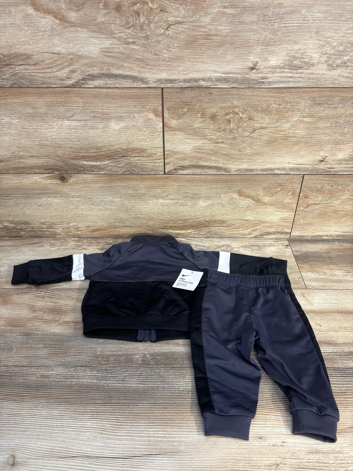 NEW Nike 2pc Tracksuit Grey sz 6m