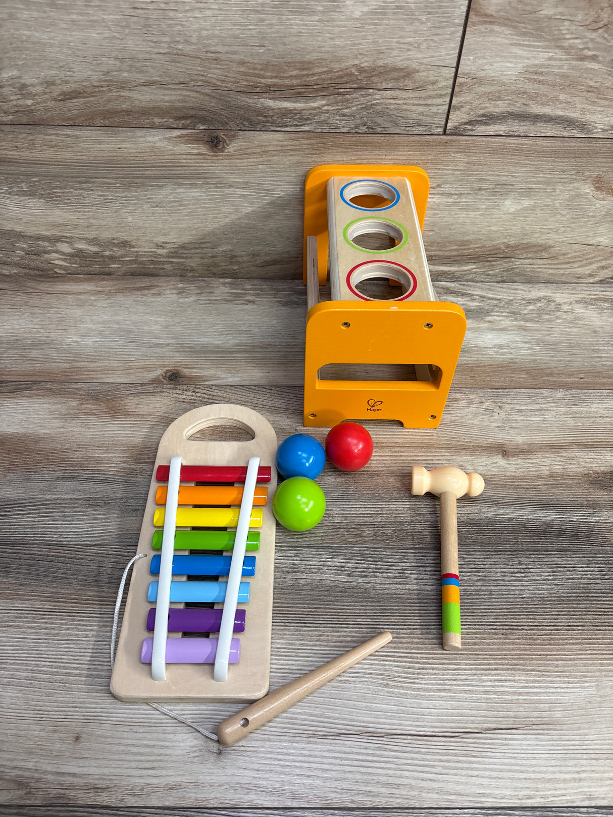 Hape Pound & Tap Bench