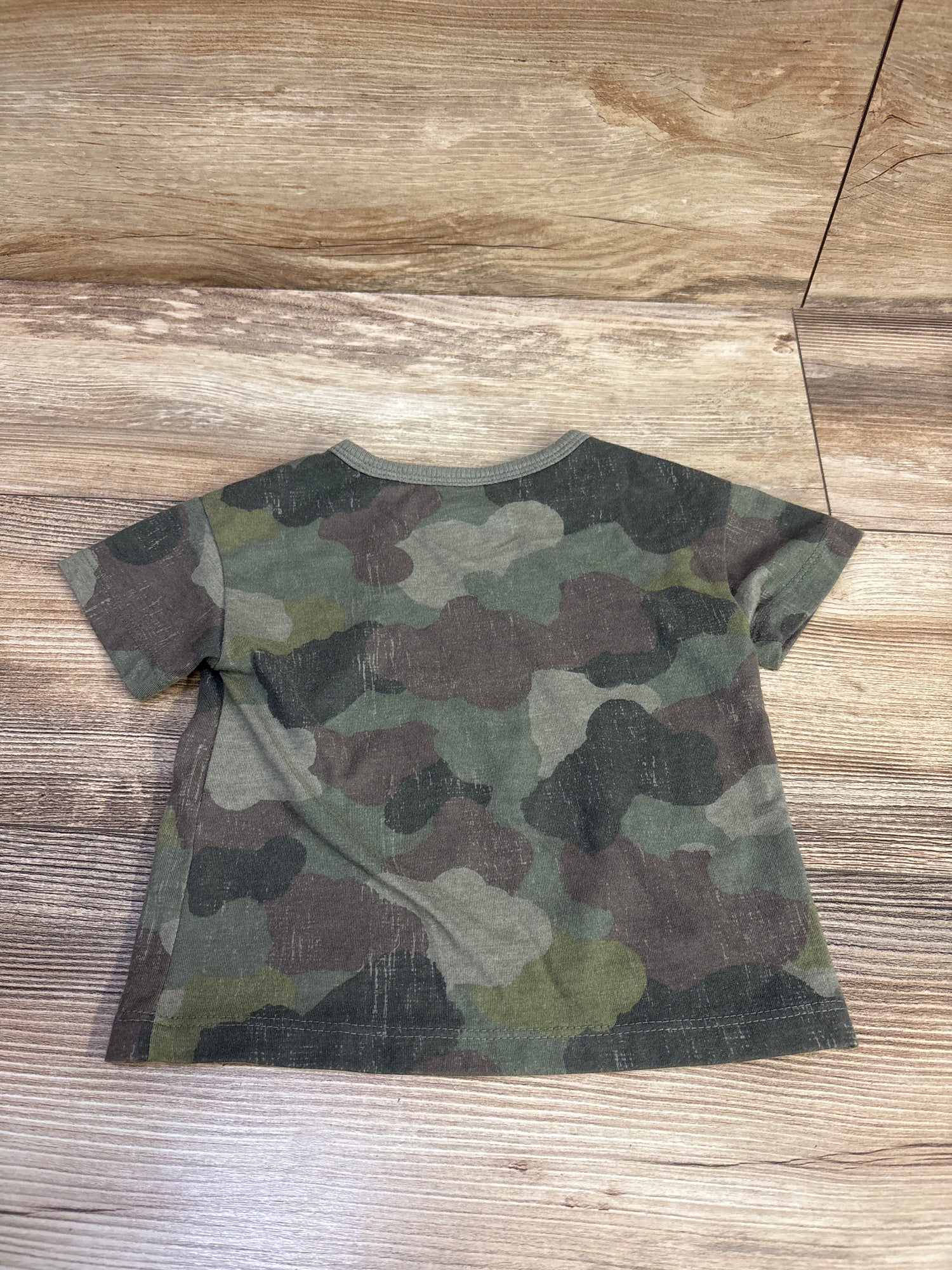 Cat & Jack Camo Shirt Green sz 12m