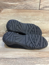 NEW All In Motion Windsor Water Sneakers Black sz 3Y