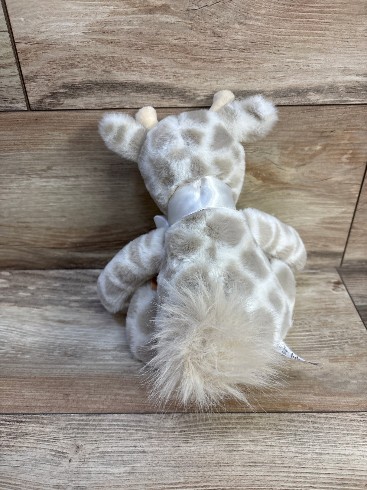 NEW Snug Plush Giraffe Toy