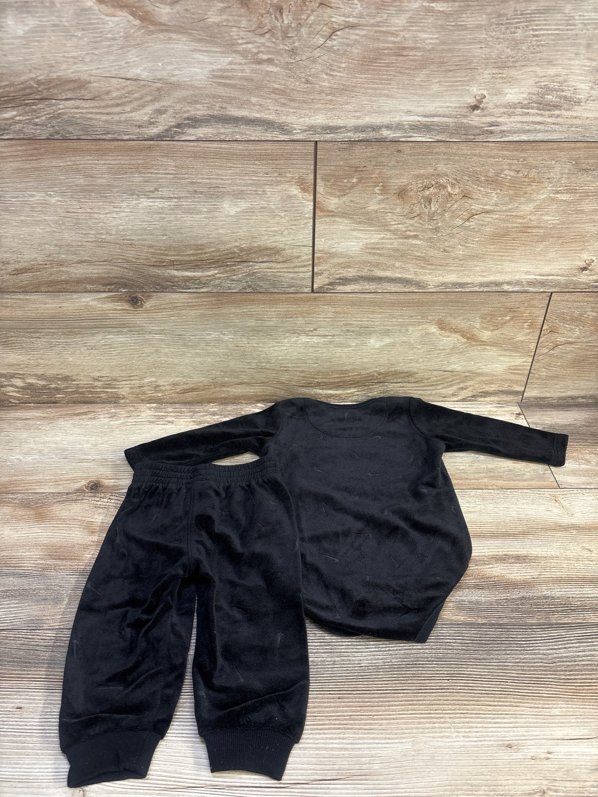 Nike 2pc Velour Long Sleeve Bodysuit & Joggers Set Black sz 9m