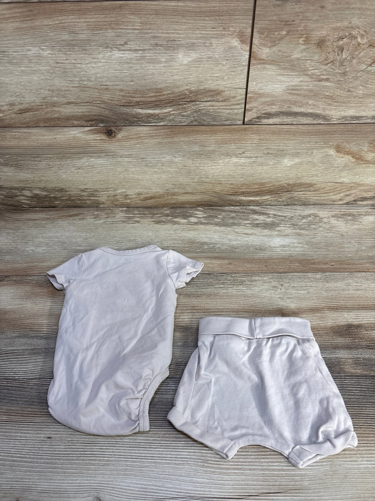 H&M 2pc Kimono Bodysuit & Foldover Shorts Set Beige sz 3m