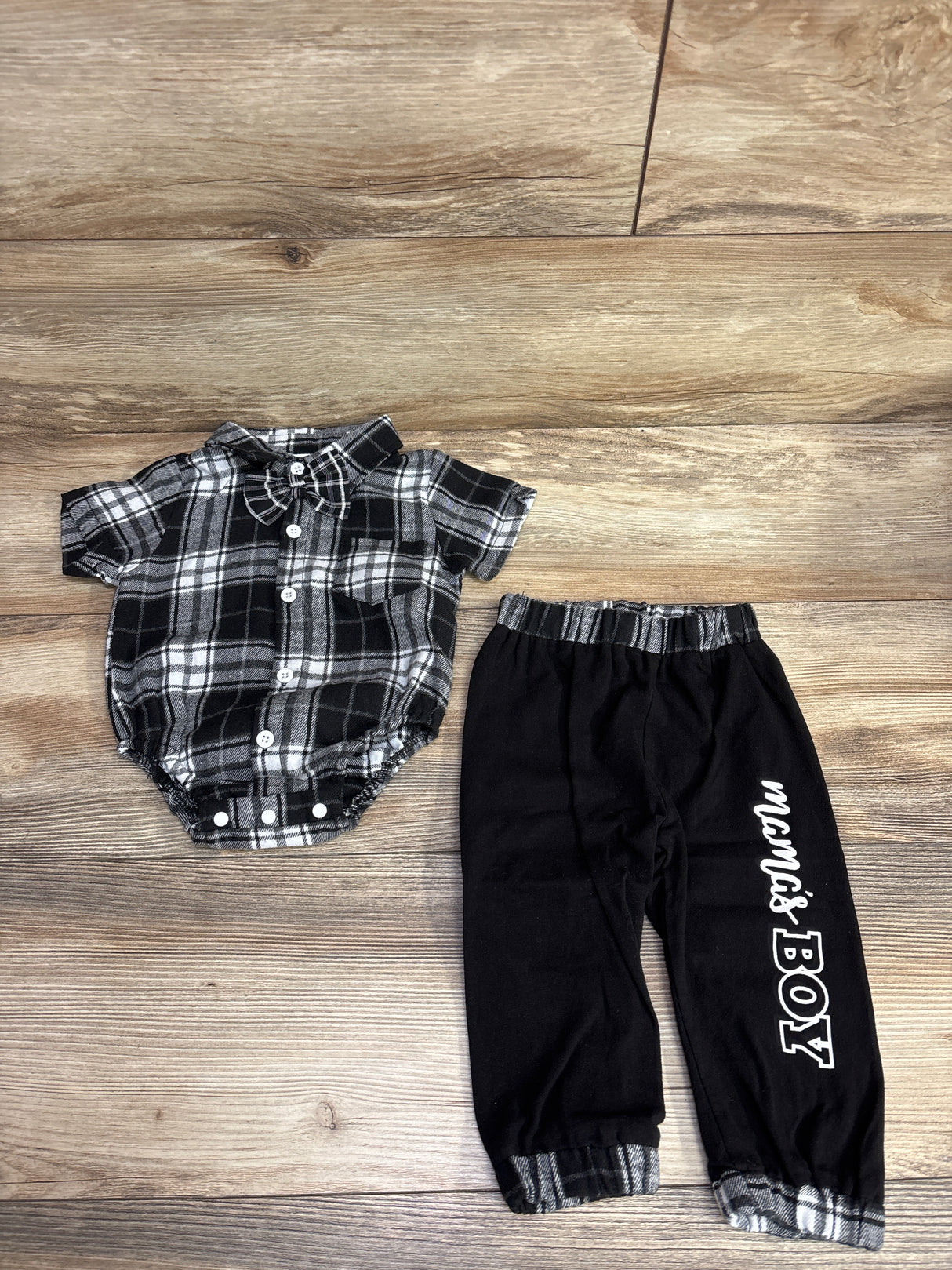 3pc Button Up Plaid Bodysuit & Bottoms Set Black sz 6-9m