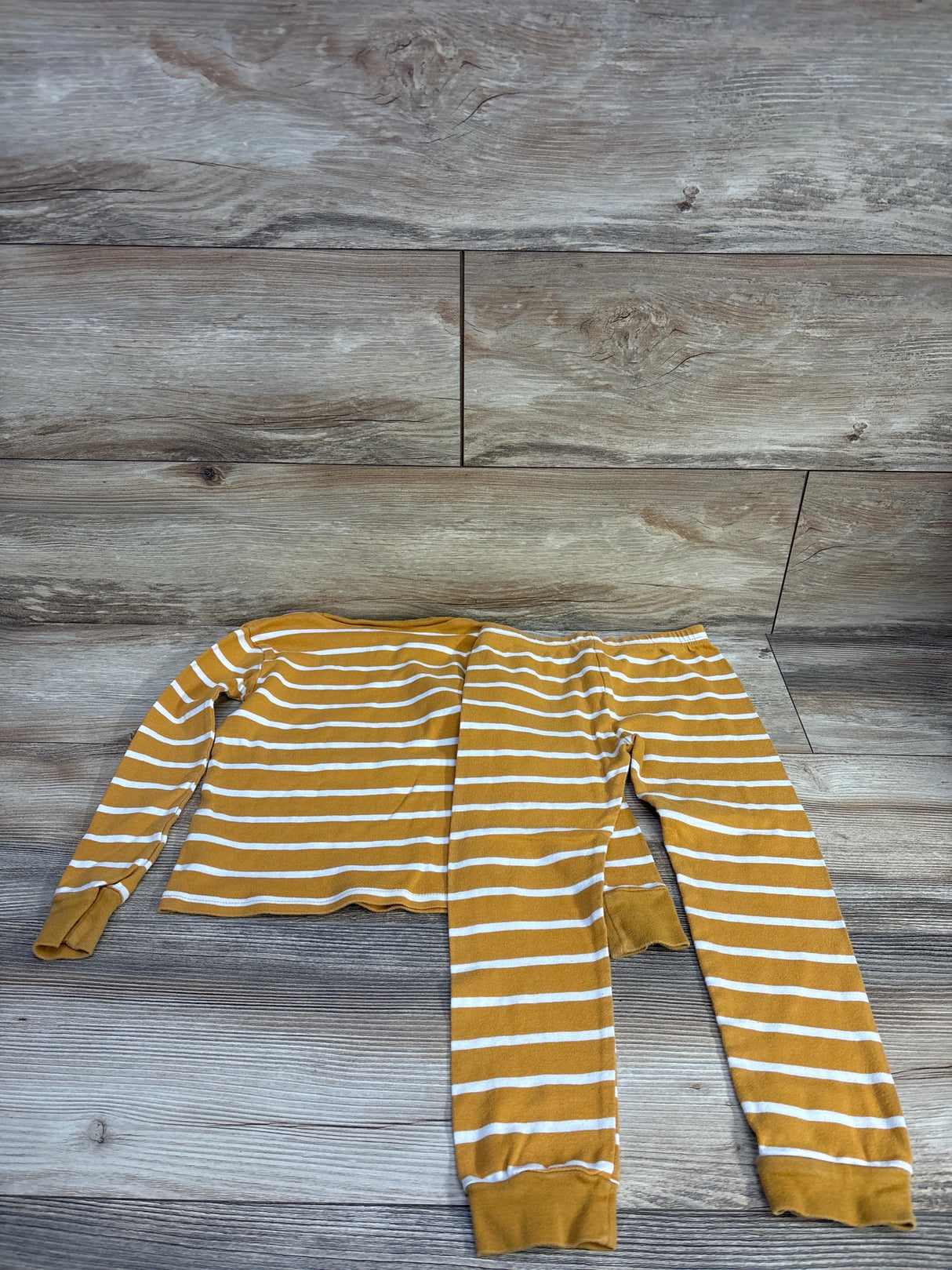 Just One You 2pc Roar Striped Pajama Set Yellow sz 5T