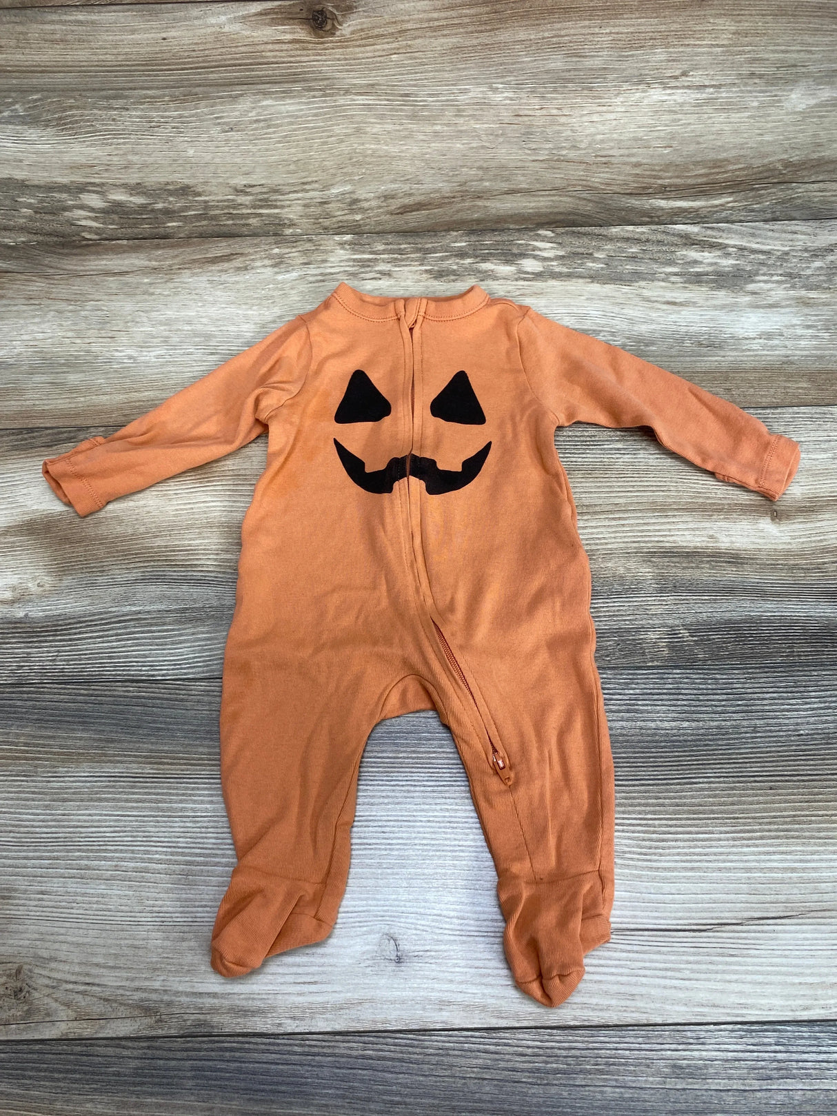 Old Navy Pumpkin Sleeper Orange sz 0-3m - Me n Mommy To Be