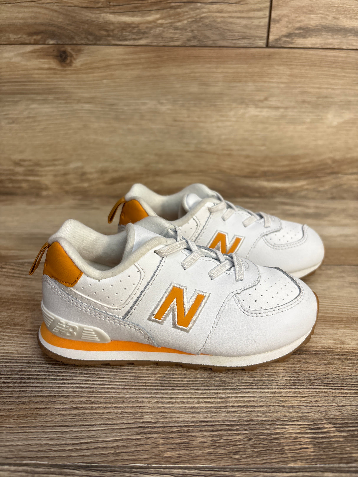 New Balance 574 Sneakers White sz 9c