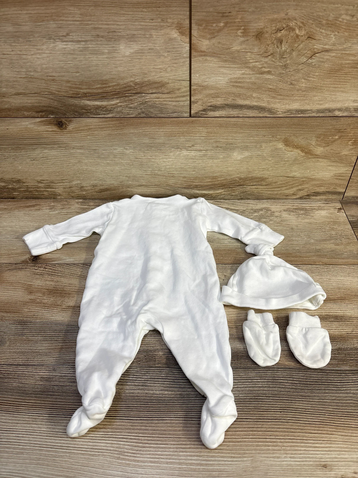 Next 3pc Sleeper, Hat, & Mittens Set White sz 0-3m