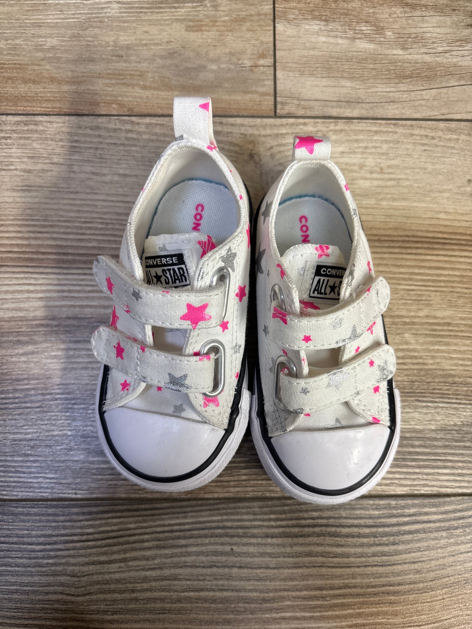Converse Chuck Taylor All Star 2V Low Top Sneakers White sz 5c