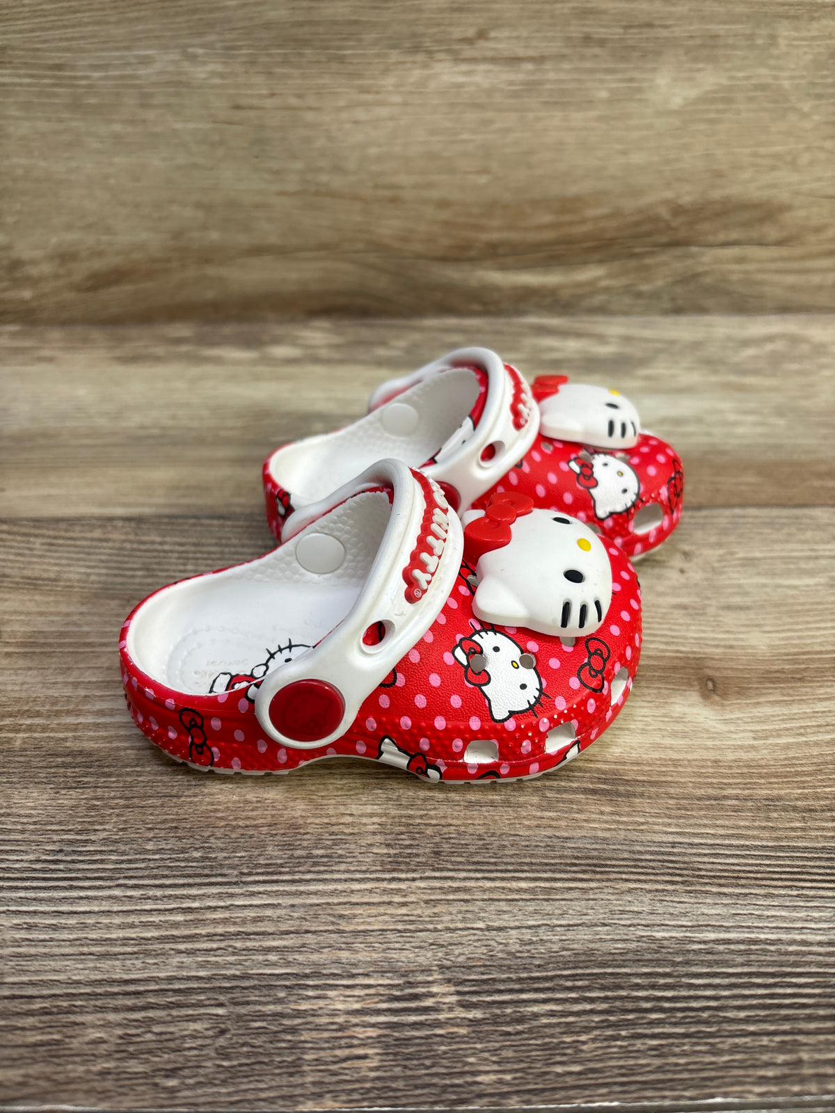 Crocs x Hello Kitty Classic Clogs Red sz 4c