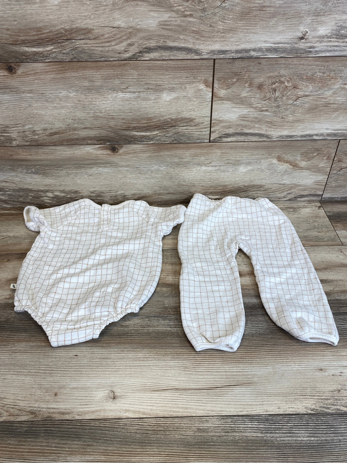 Easy Peasy 2pc Bodysuit & Pants White sz 24m