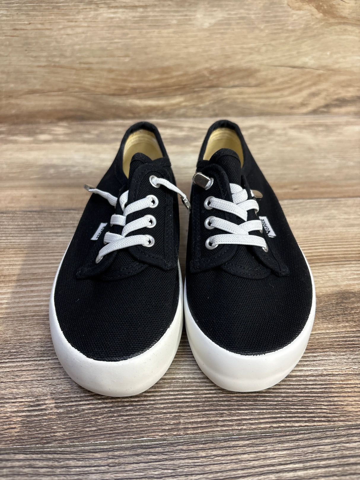 NWOT OPOEE Low Cut Canvas Shoes Black sz 11c
