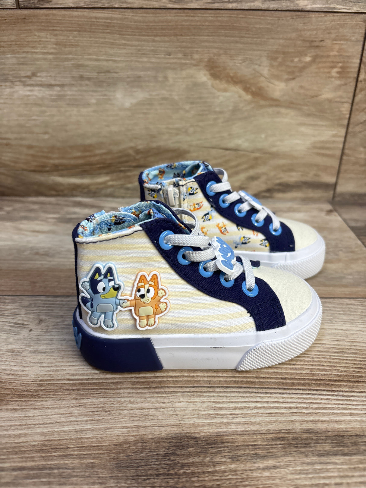 Ground Up Bluey High Top Sneakers Tan sz 5c