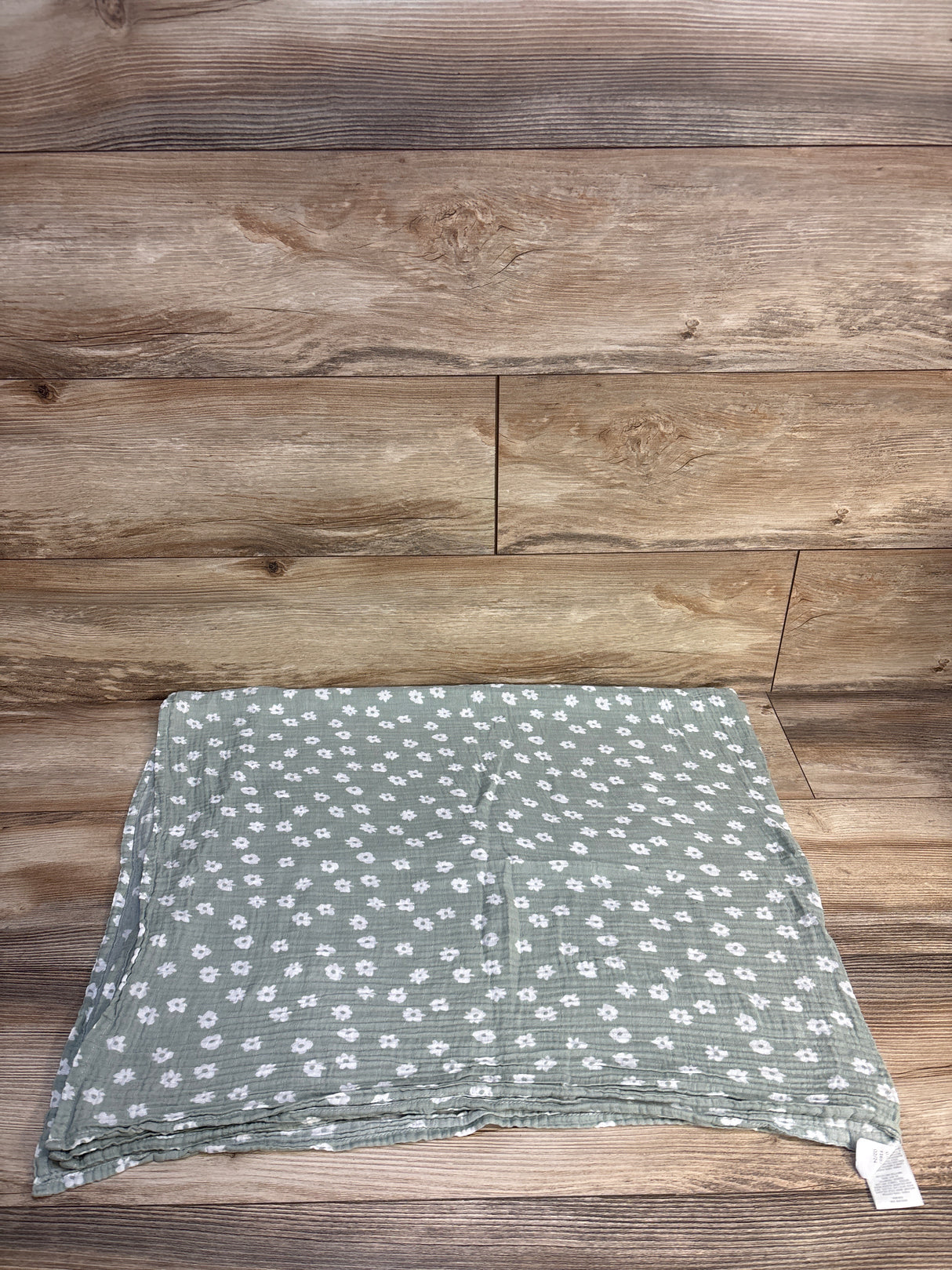 Cloud Island Muslin Swaddle Blanket, Green