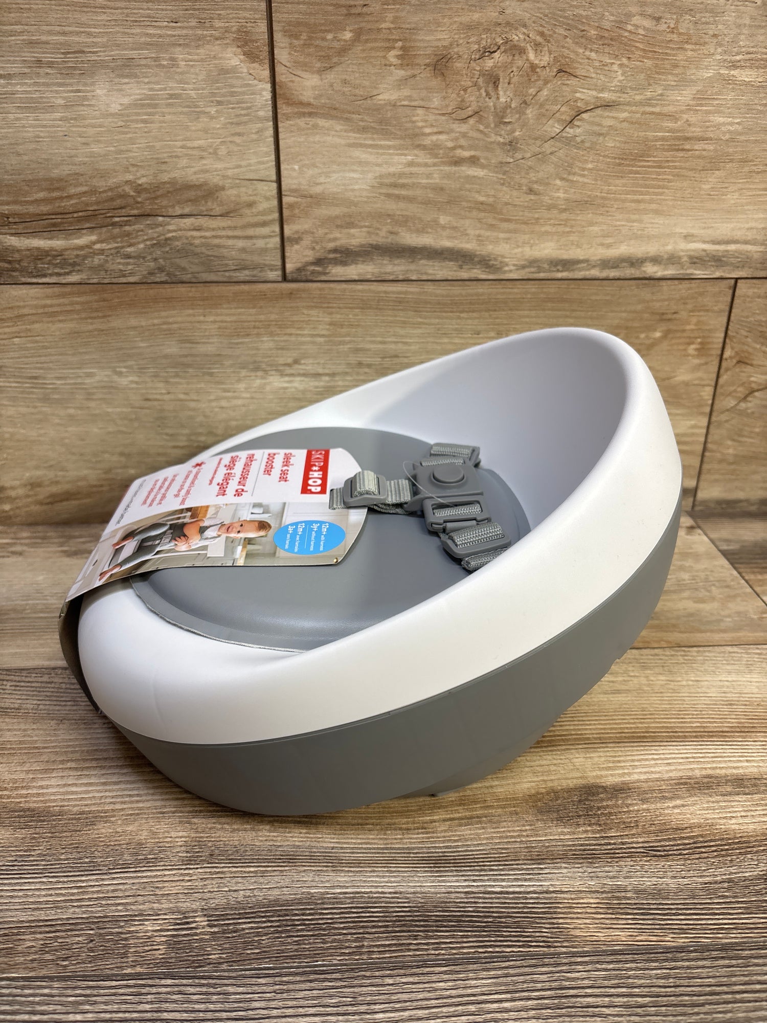 NEW Skip Hop Sleek Seat Booster