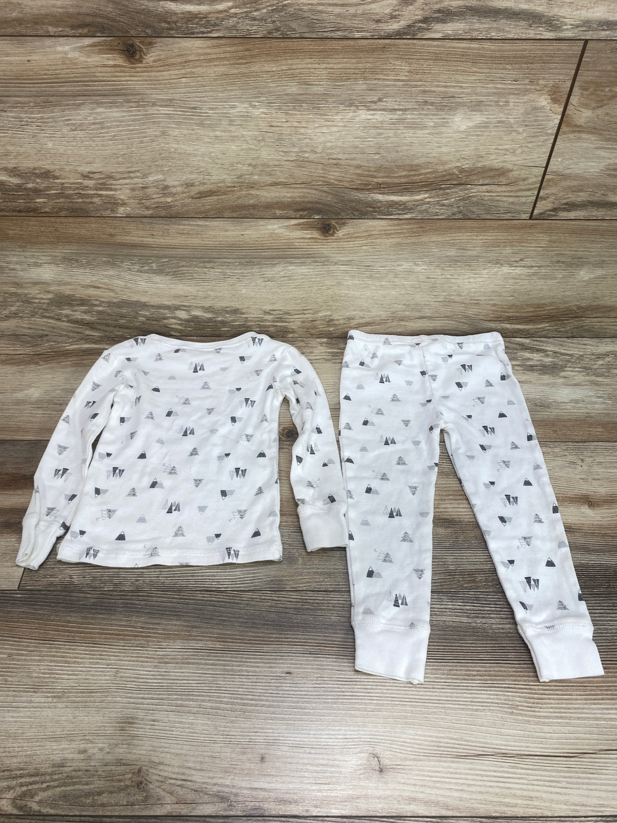 Rabbit + Bear 2pc Tree Print Pajama Set White sz 2T