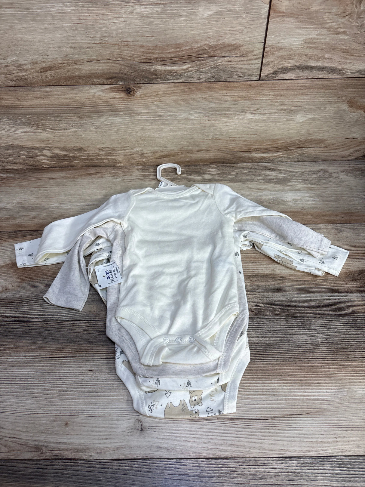 NEW Chick Pea Long Sleeve Bodysuits 4pk White sz 6-9m