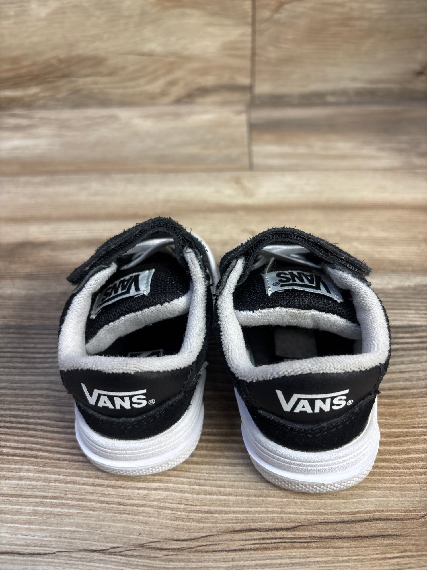 Vans Hylane Sneakers Black sz 4c
