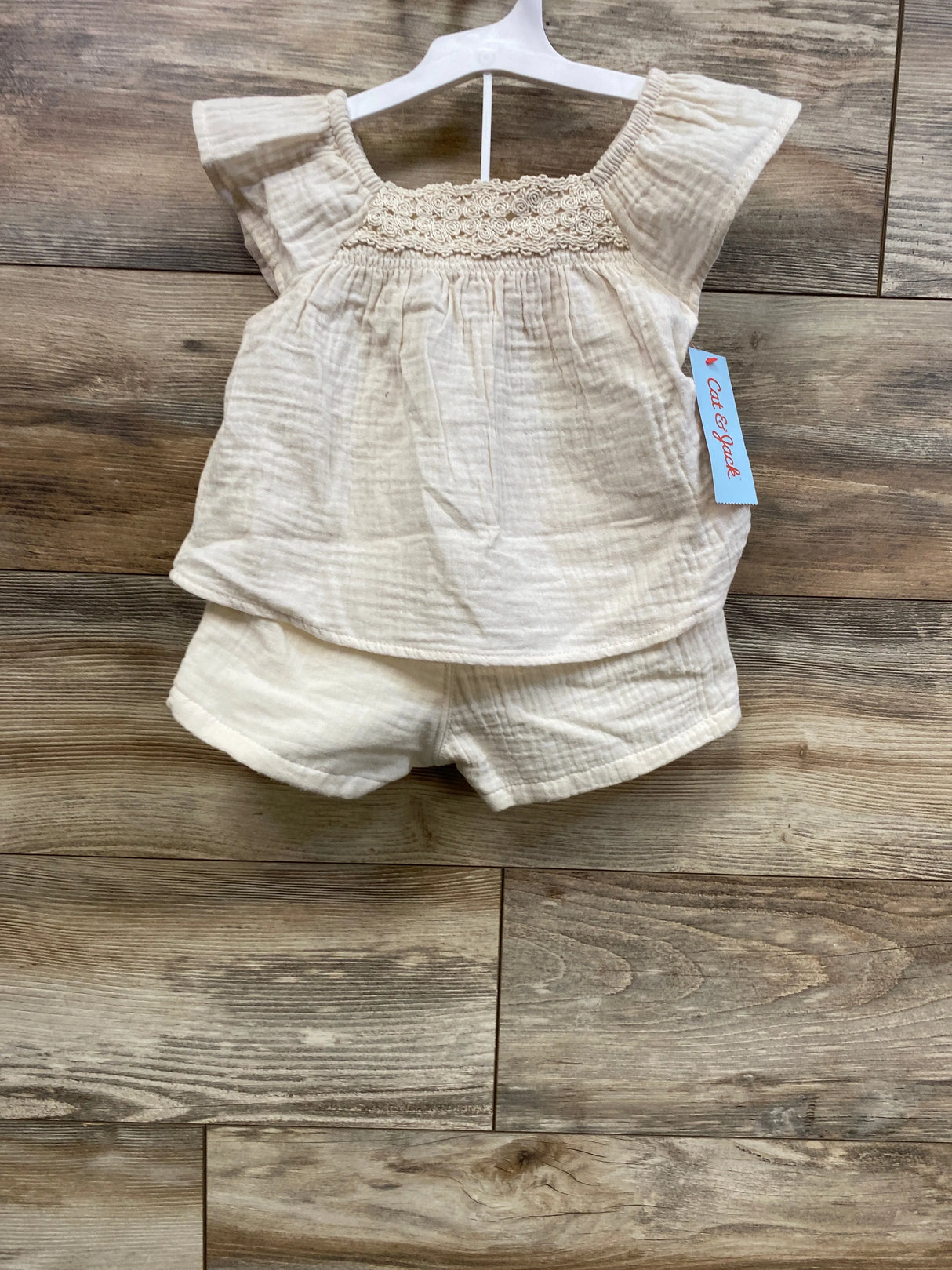 NEW Cat & Jack Floral Top & Shorts Set Beige sz 2T