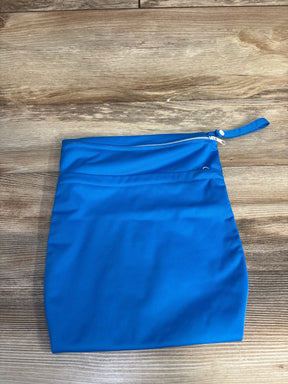 Blue reusable wet bag with zipper closure on wooden surface
