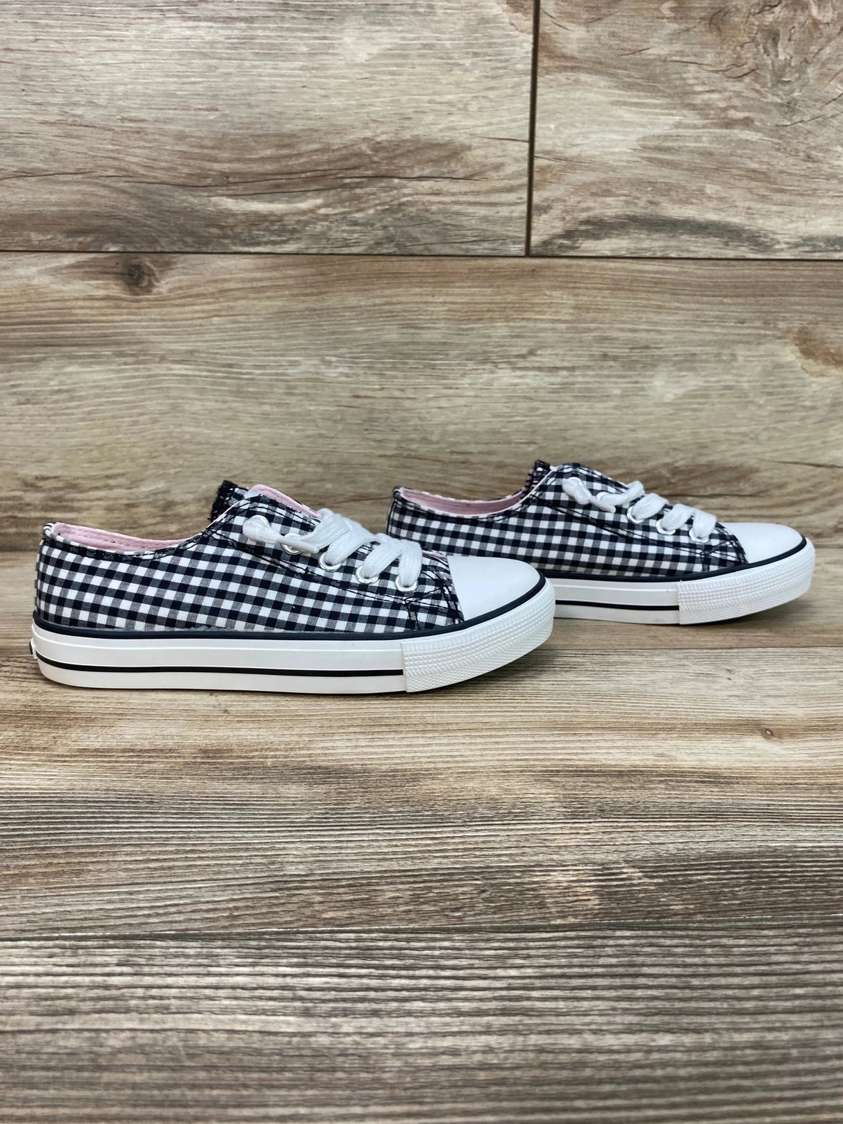 Weestep Gingham Low Top Sneakers Black/White sz 1Y