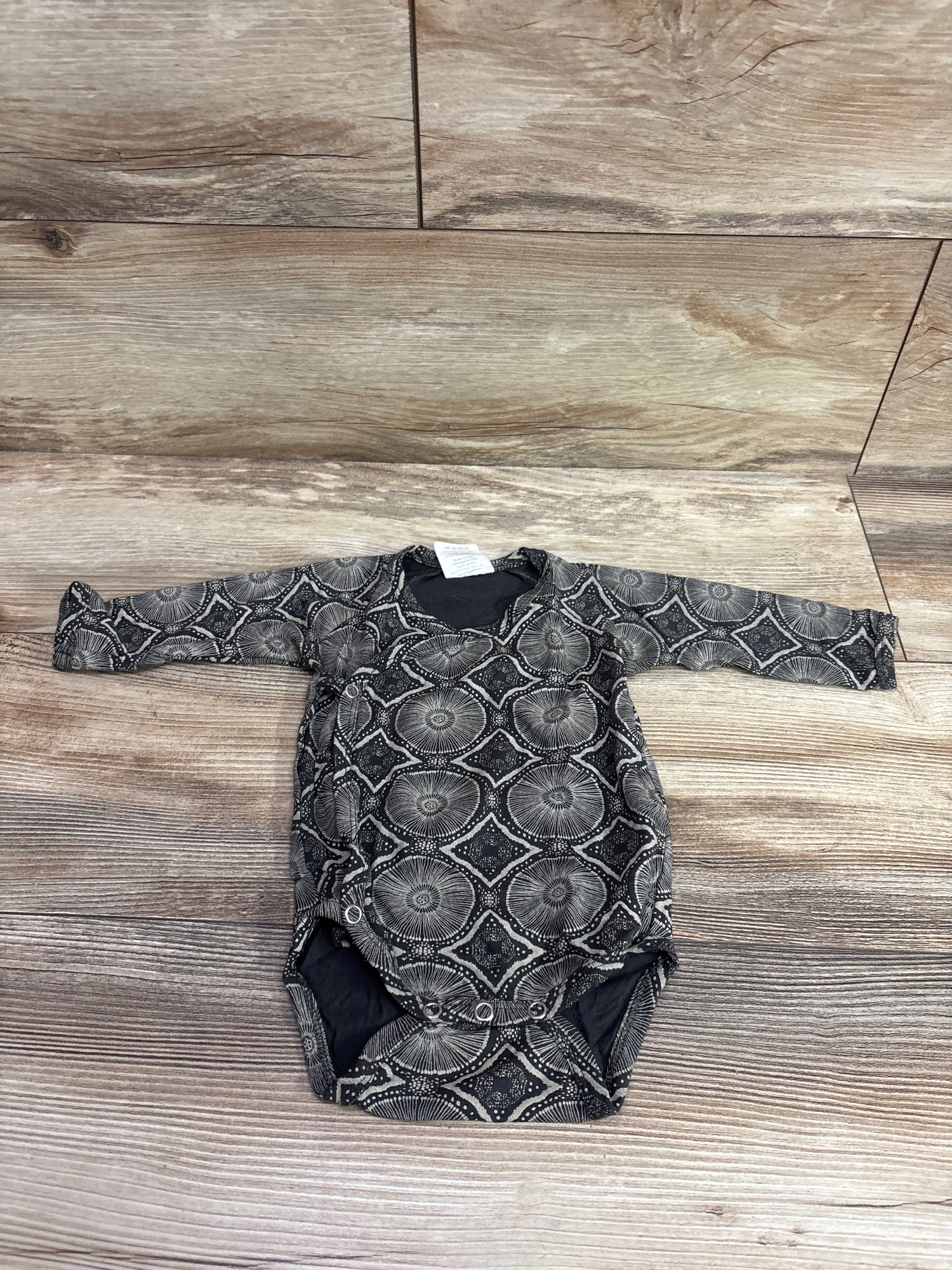 The Woods by Kate Quinn Beechwood Kimono Bodysuit Grey sz 3-6m