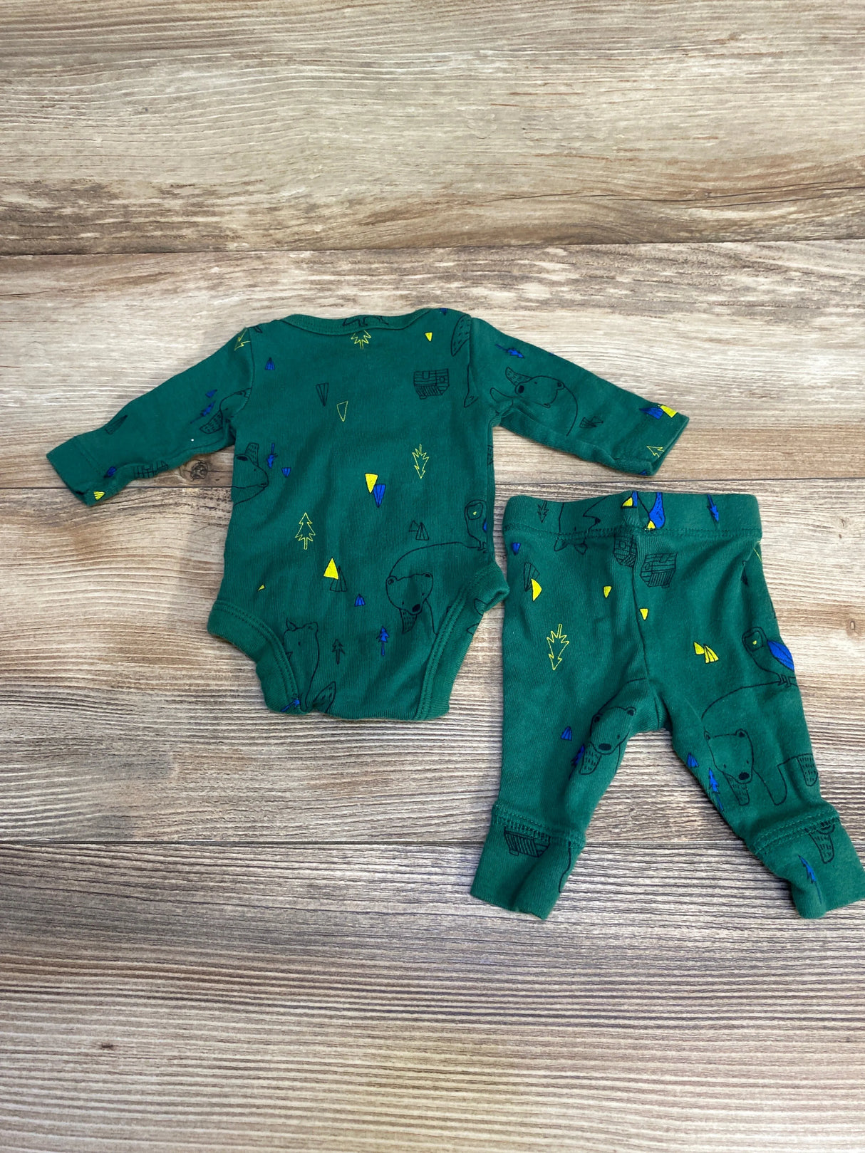 Carter's 2pc Bear Bodysuit & Pants Green sz Preemie