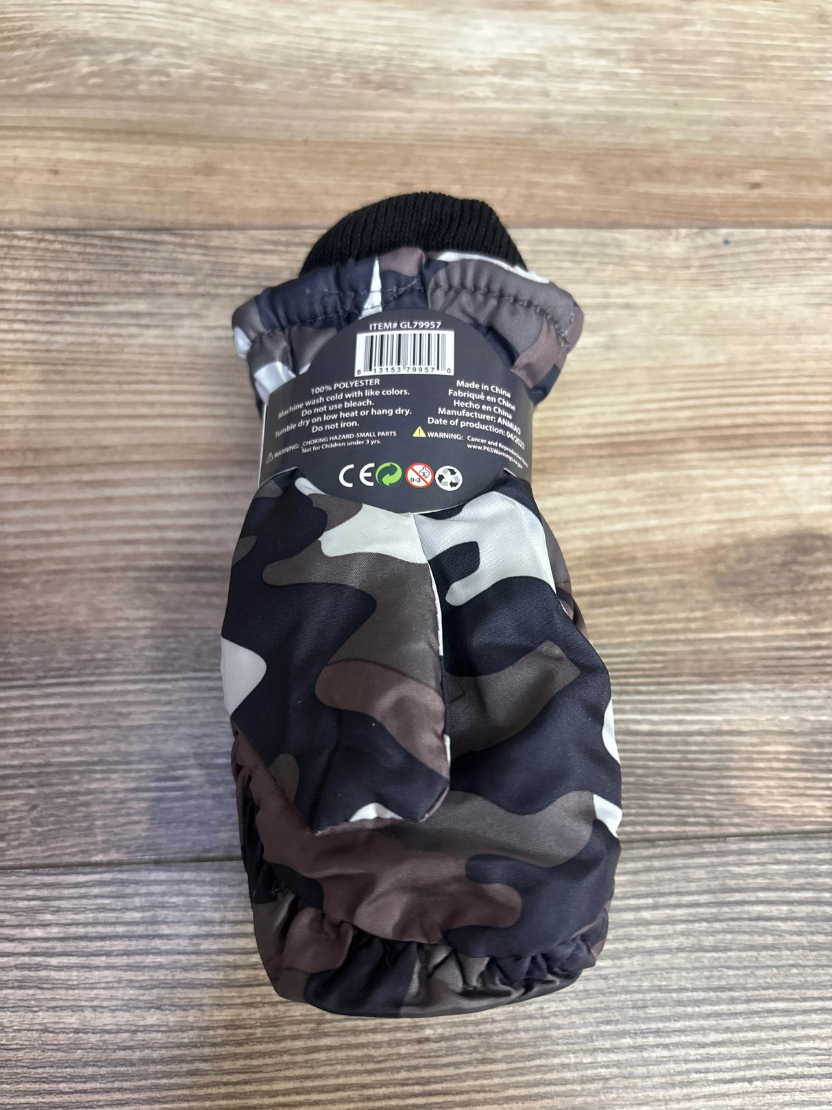 NEW ThermaWear Kid's Ski Mittens Grey Camo OSFM
