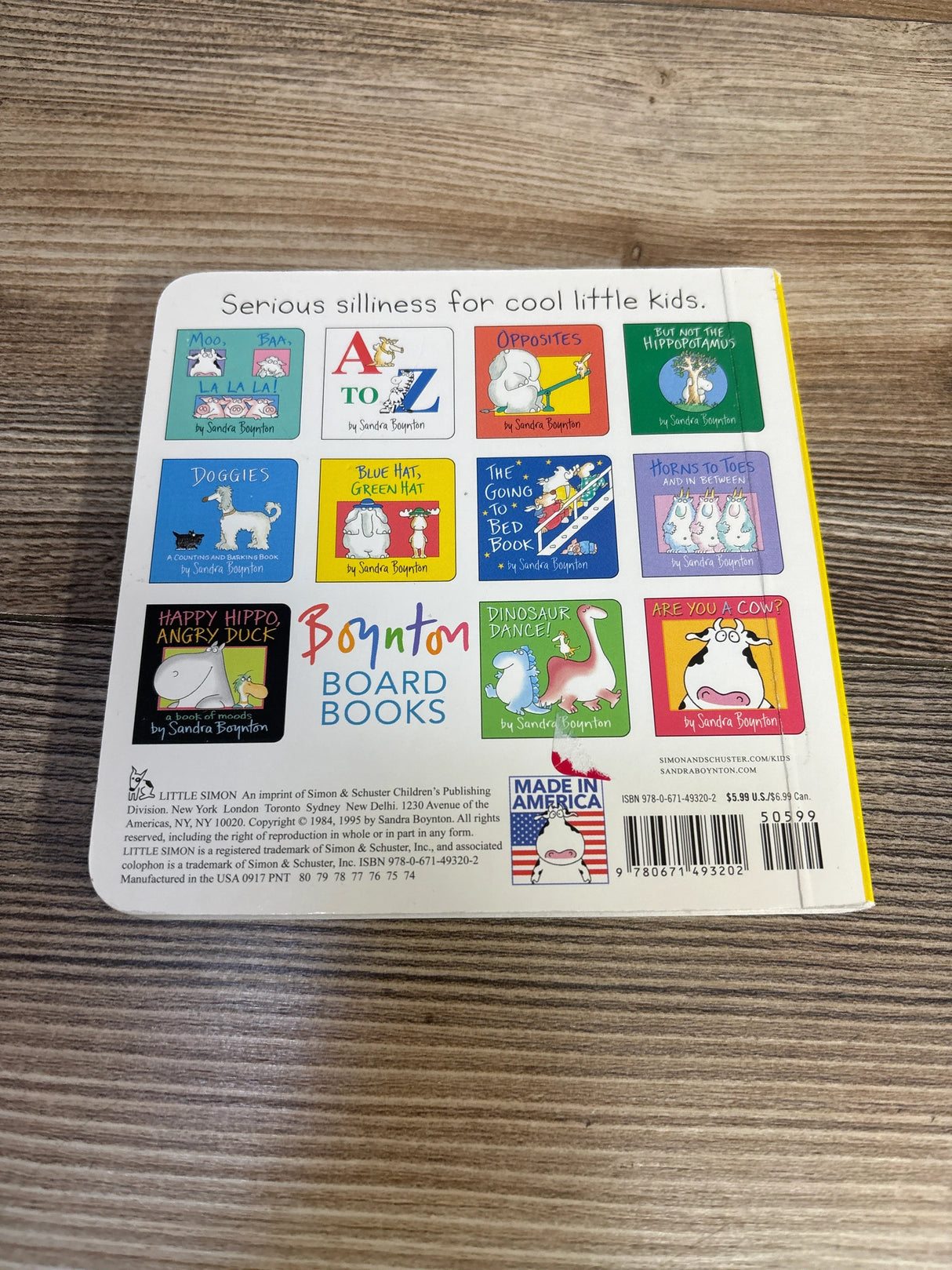 Blue Hat, Green Hat Board Book