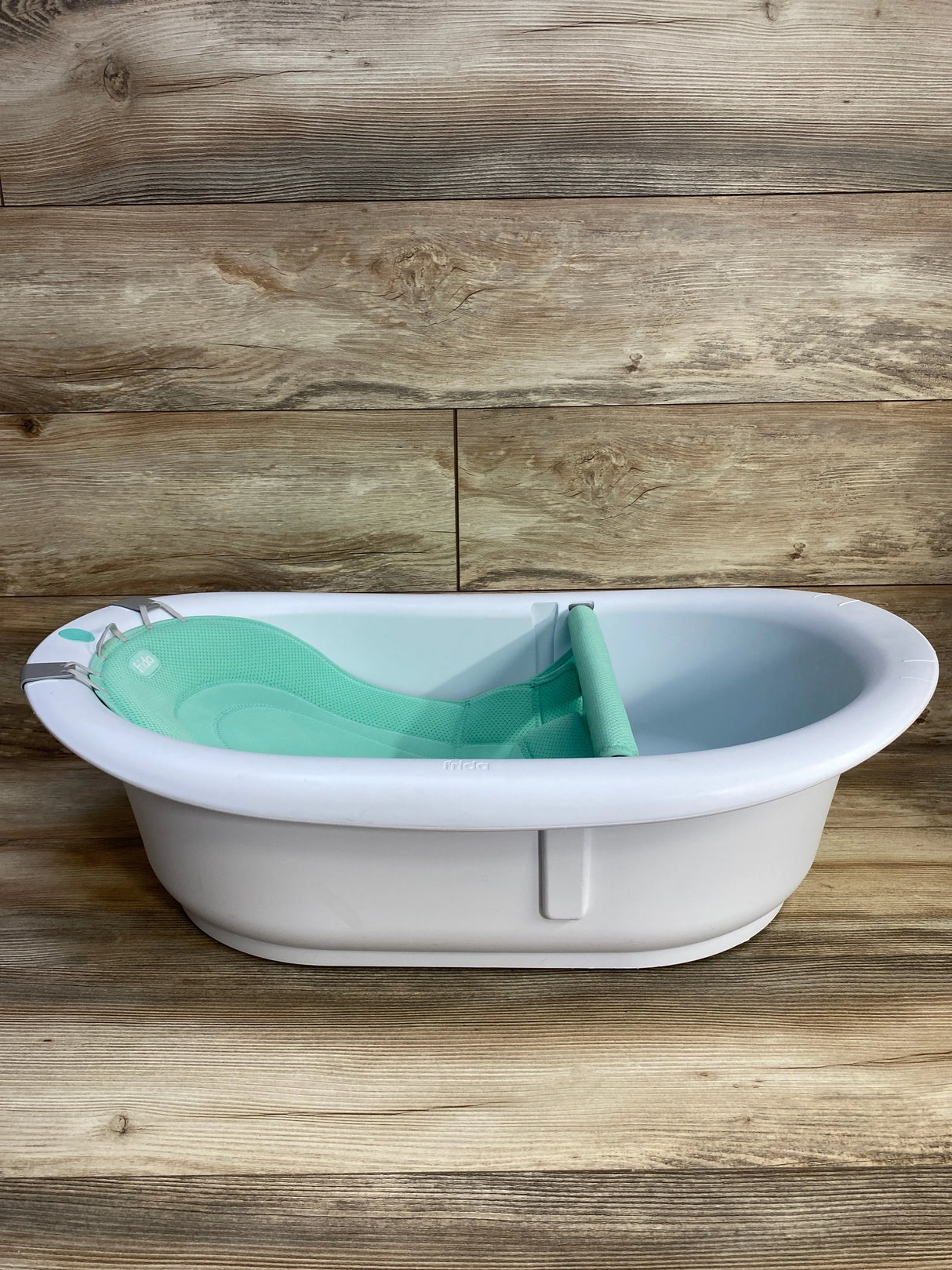 Frida Baby 4-in-1 Grow-With-Me Bath Tub