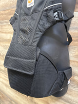 Ergobaby Alta Hip Seat Baby Carrier in Onyx Black 12-45lbs