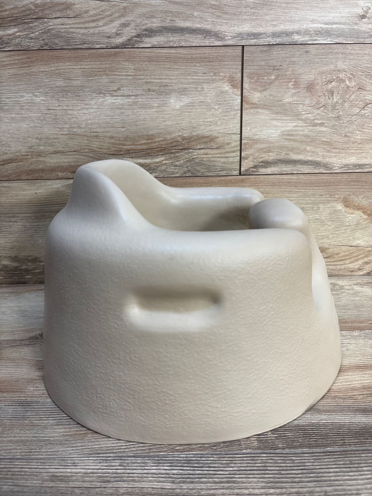 Bumbo Floor Seat in Taupe