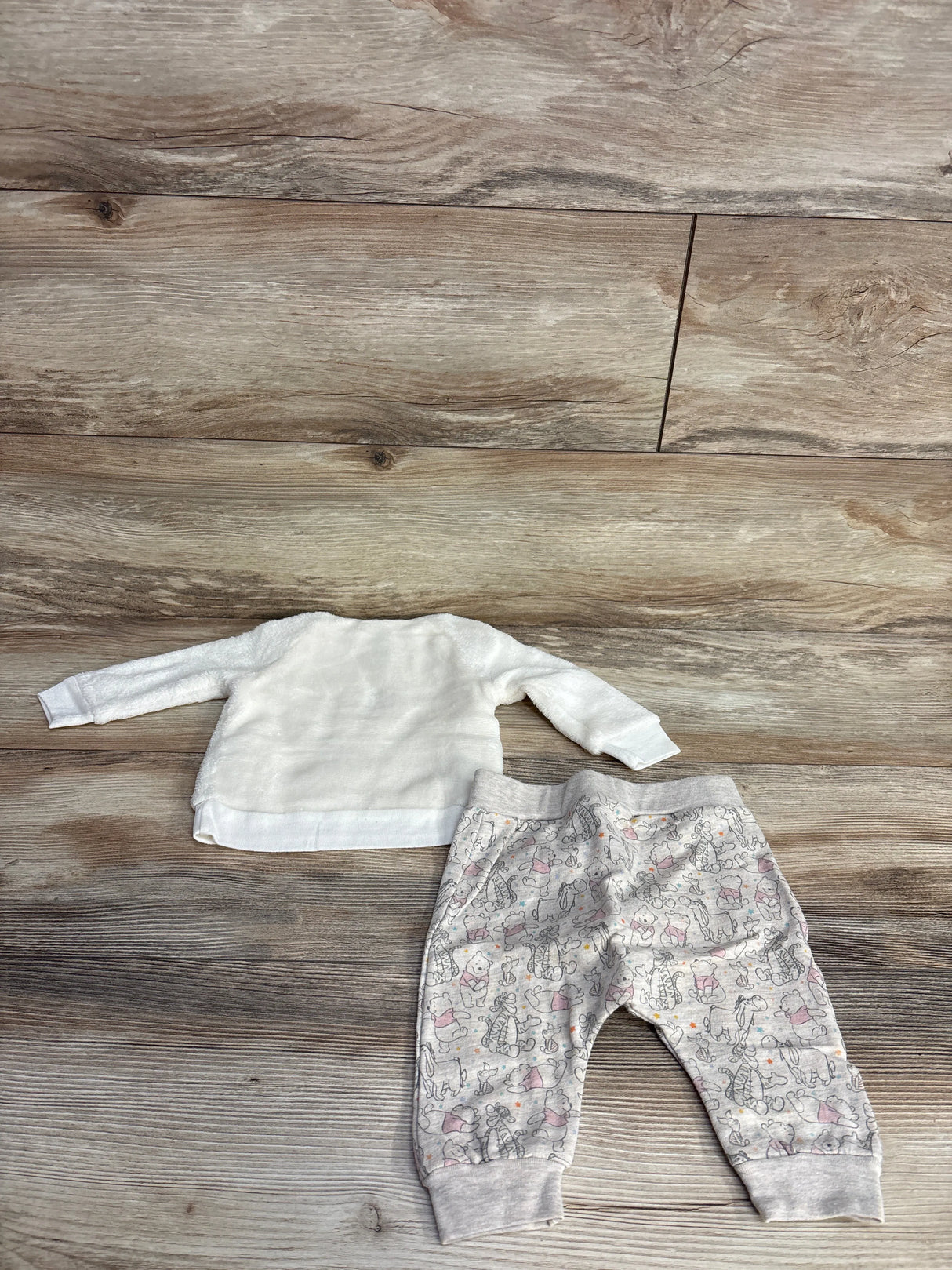 Disney Baby Winnie The Pooh Plush Sweatshirt & Bottoms Set Ivory sz 6-9m