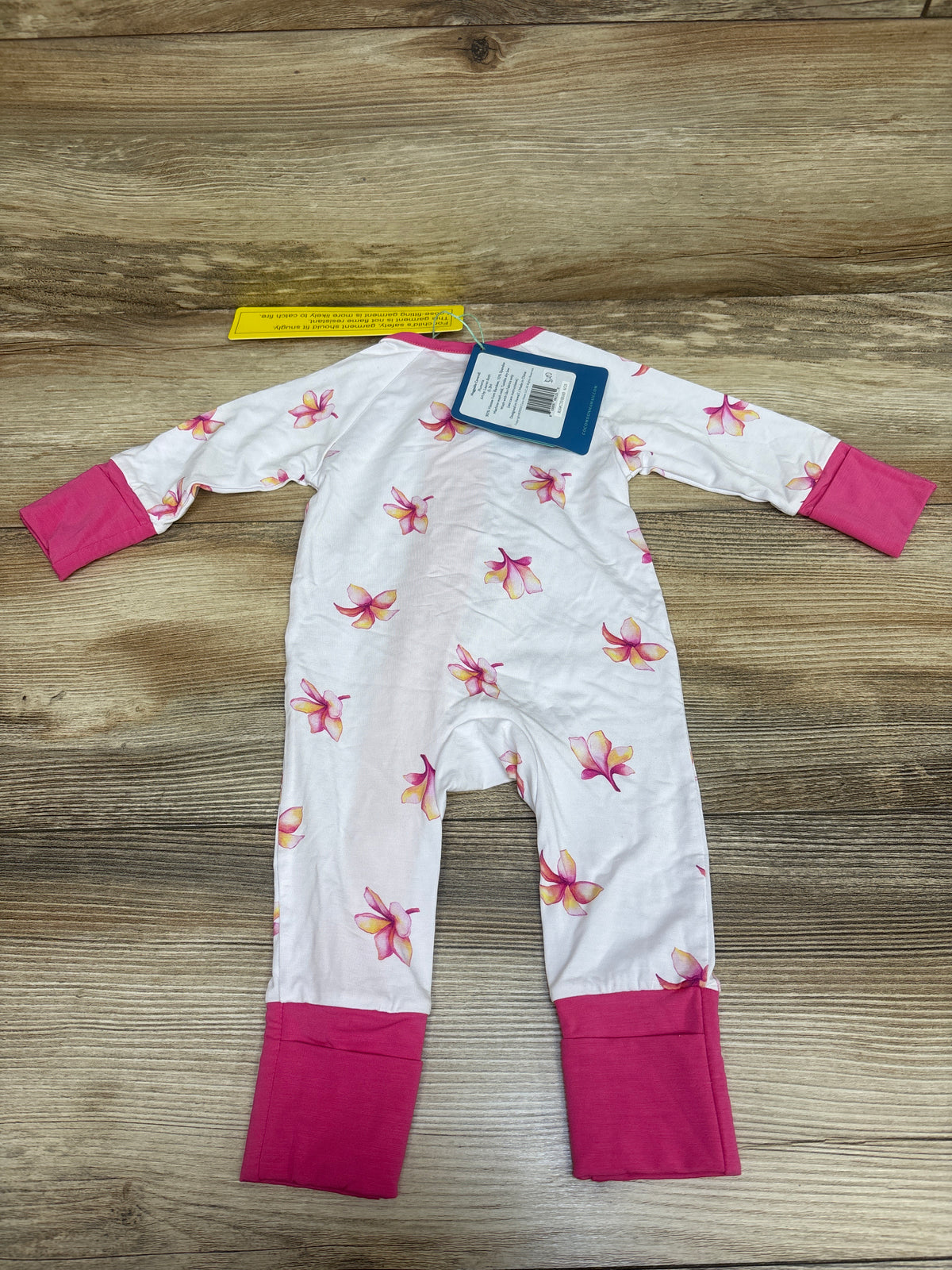 NEW Coco Moon Bamboo Plumeria Convertible Sleeper White sz 0-3m