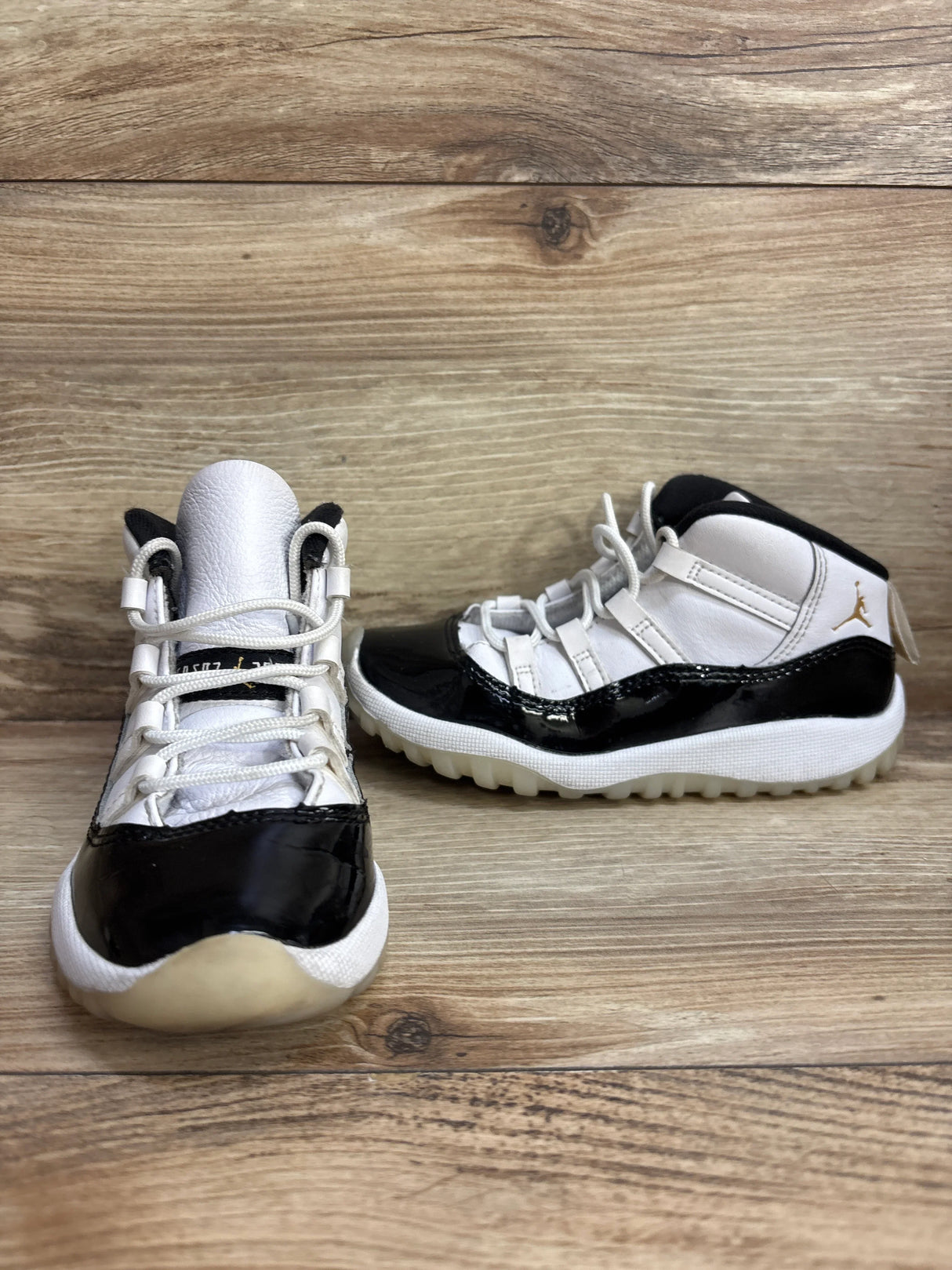 Air Jordan 11 Retro TD 'Gratitude / Defining Moments' Sneakers sz 10c