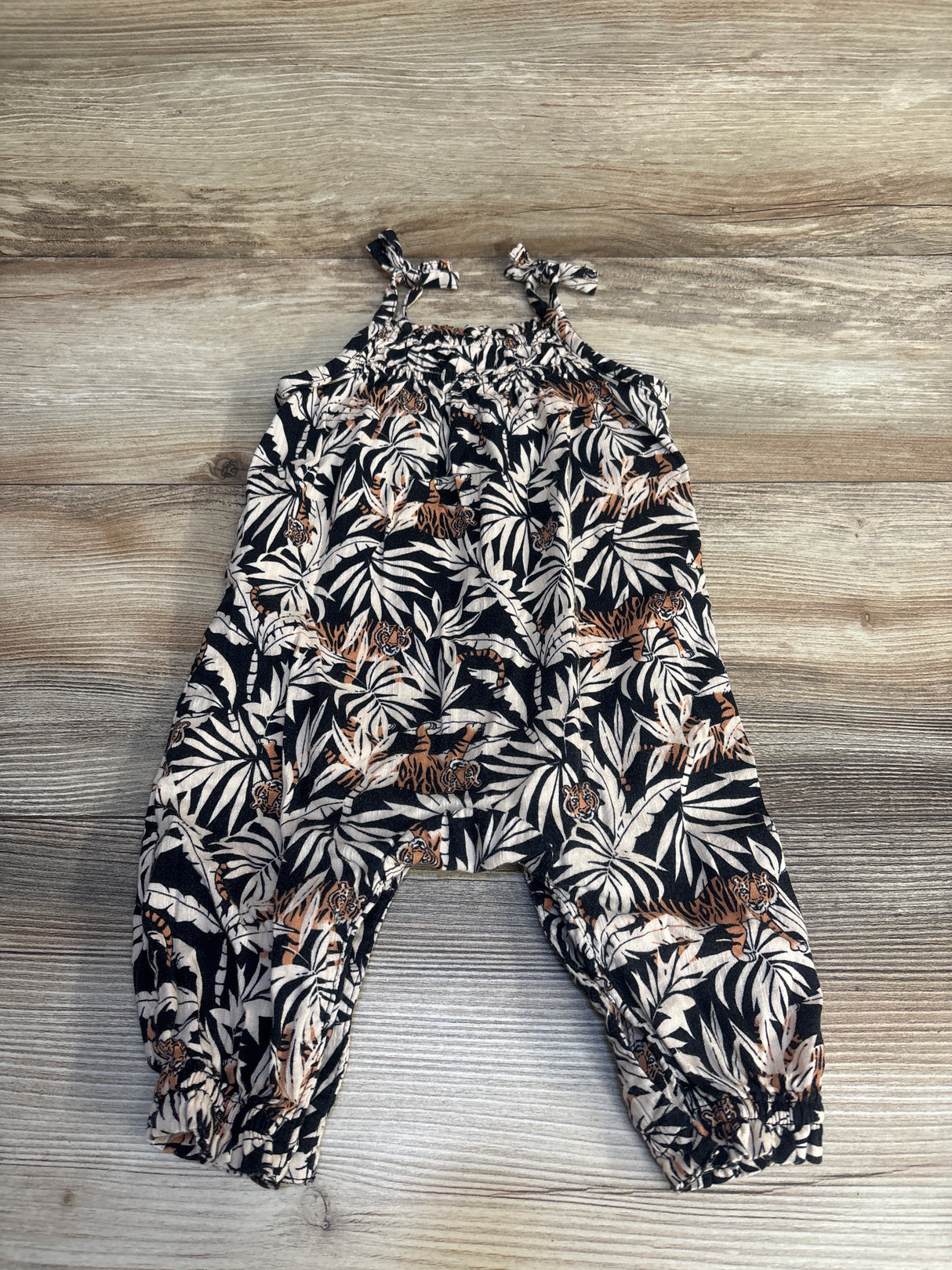 Old Navy Sleeveless Tiger Romper Black sz 3-6m