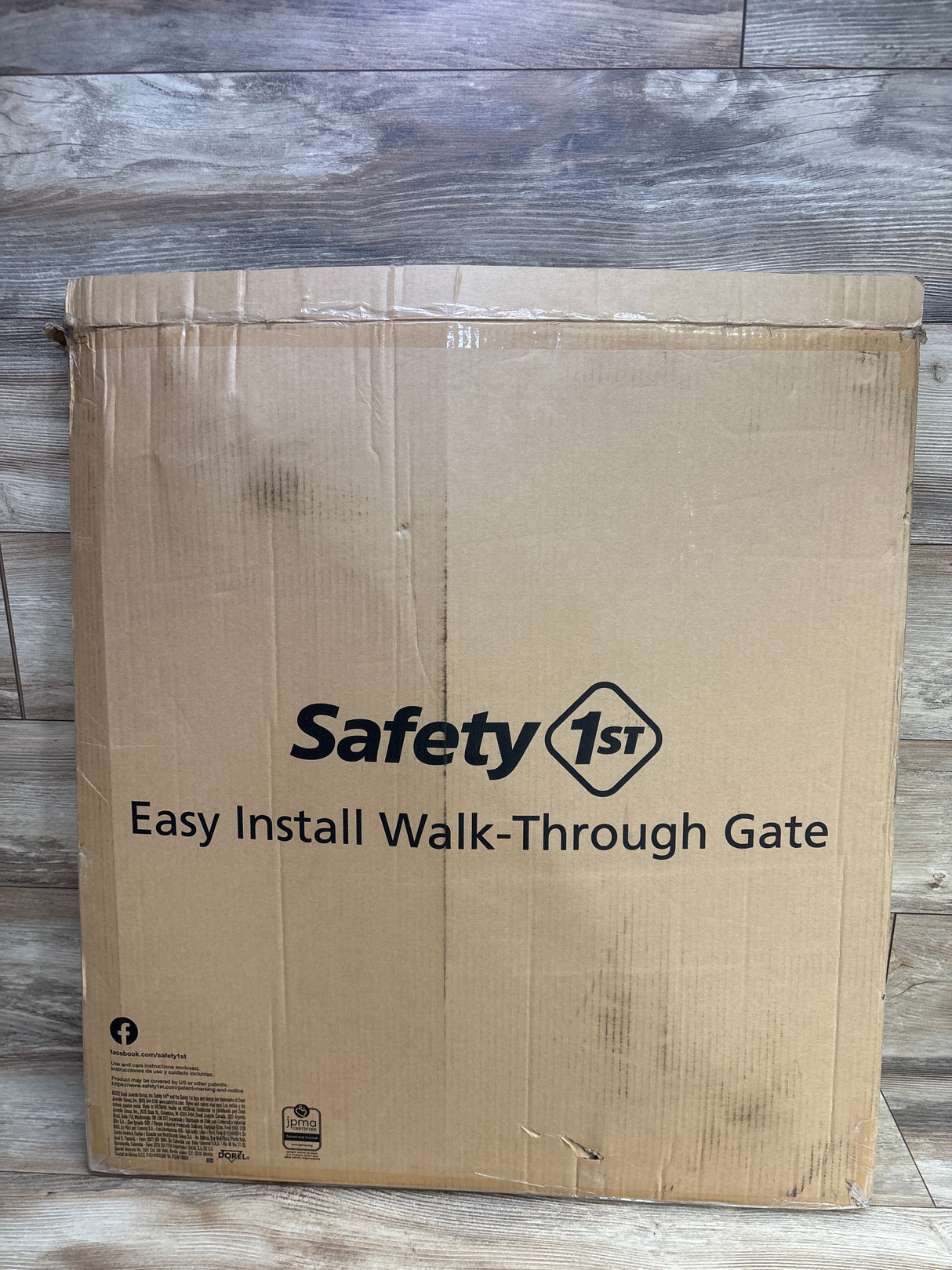 Safety 1st Easy Install Walk Thru Baby Gate 29''-38'' White
