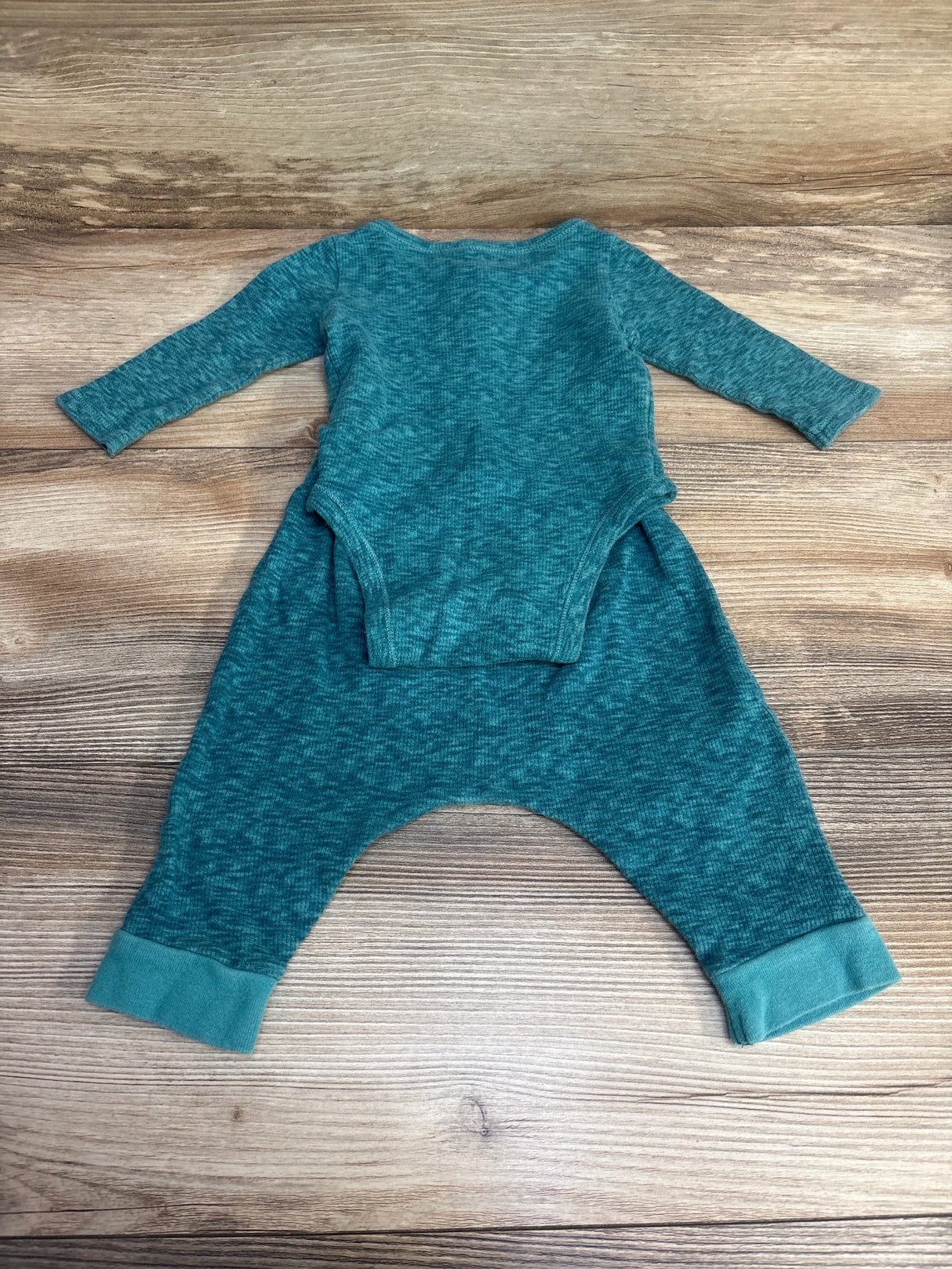 Old Navy 2pc Henley Bodysuit & Pants sz 3-6m - Me n Mommy To Be